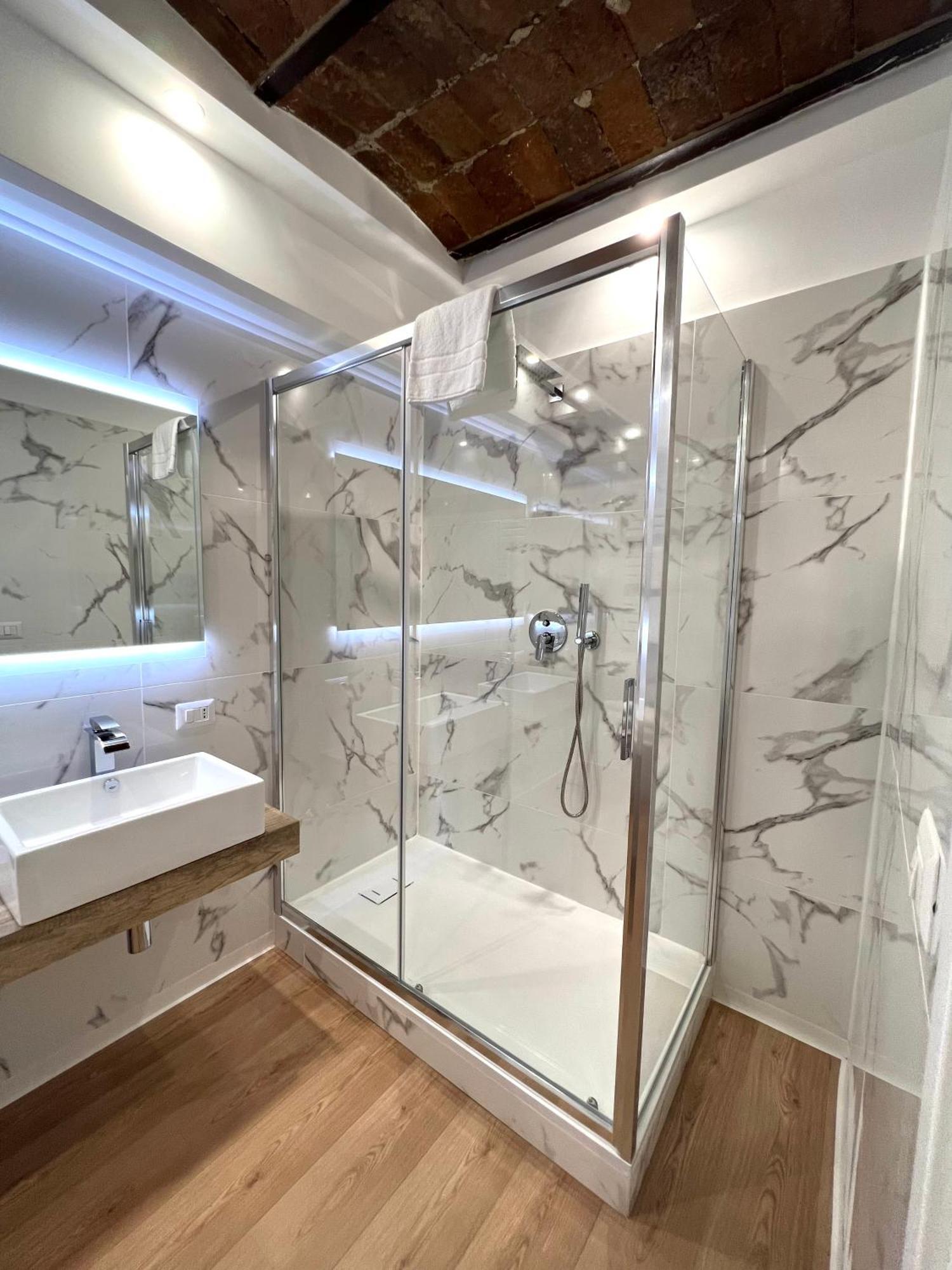 Miluar Luxury - Vanvitelli Bed & Breakfast