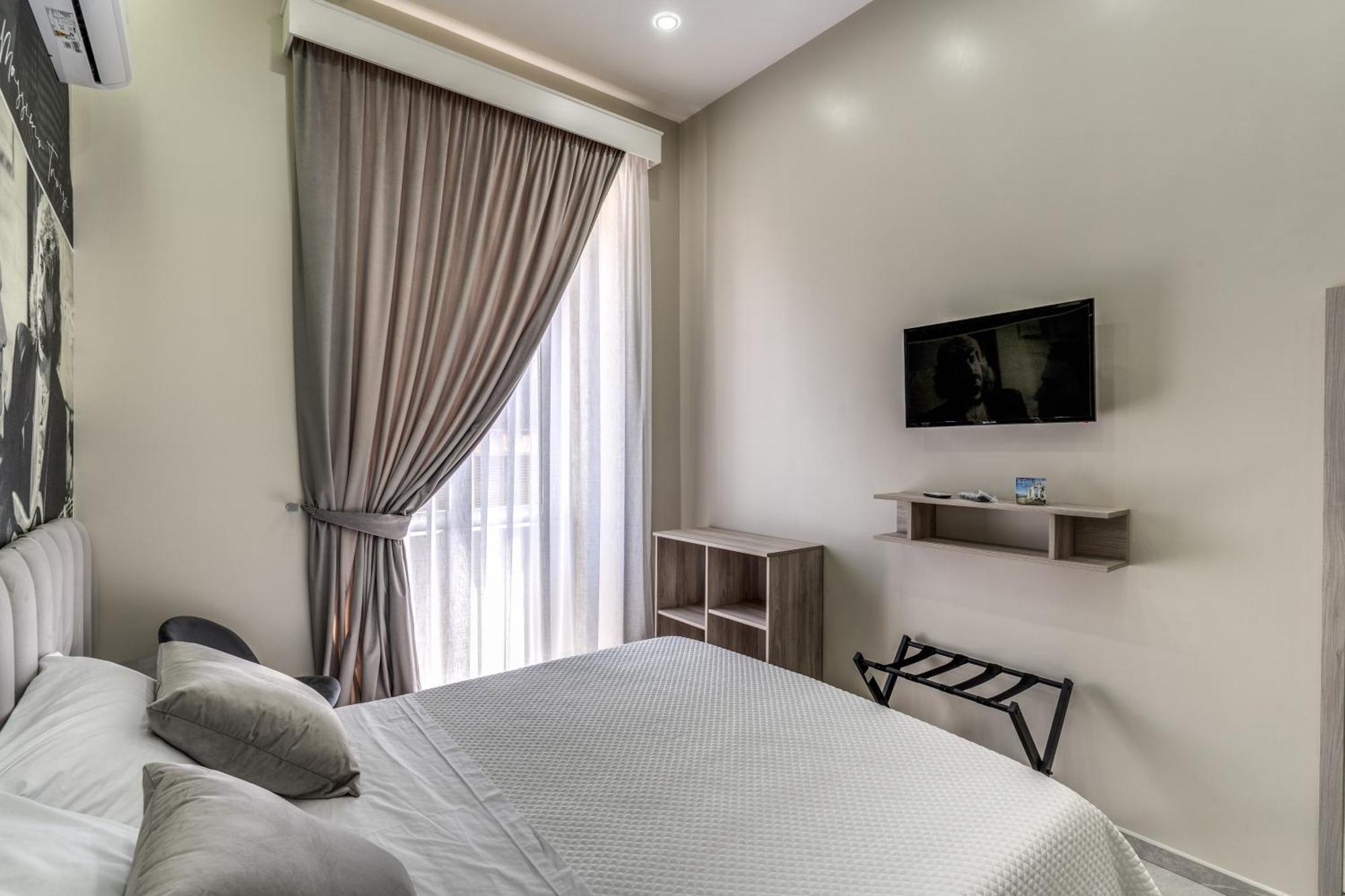 Av Guest house *