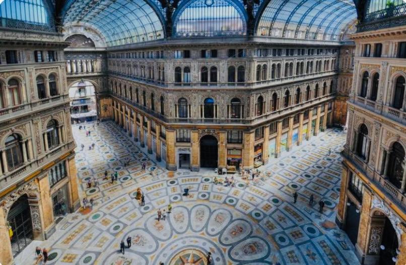 Centro Casa * Naples