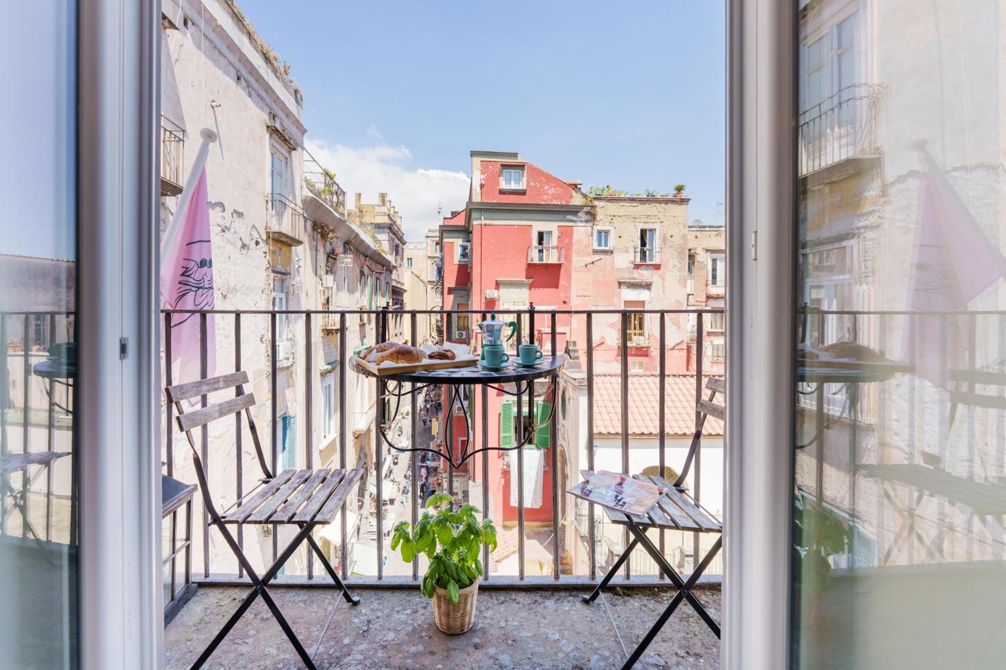 It's 2* Naples