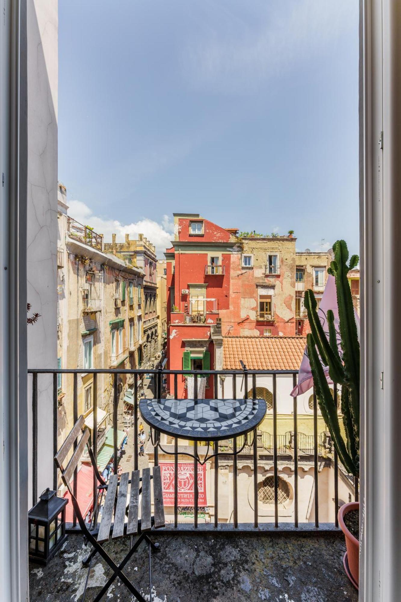 It's 2* Naples