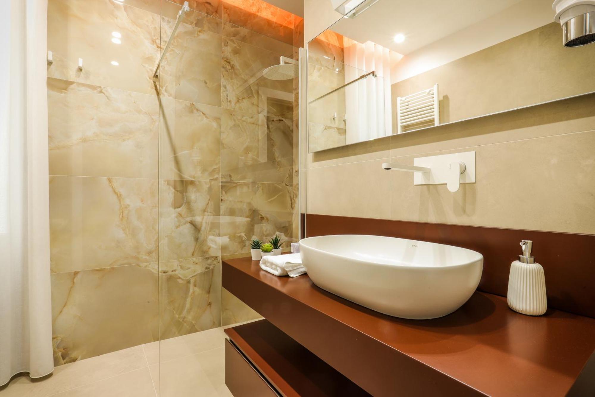 Conte Relais Naples