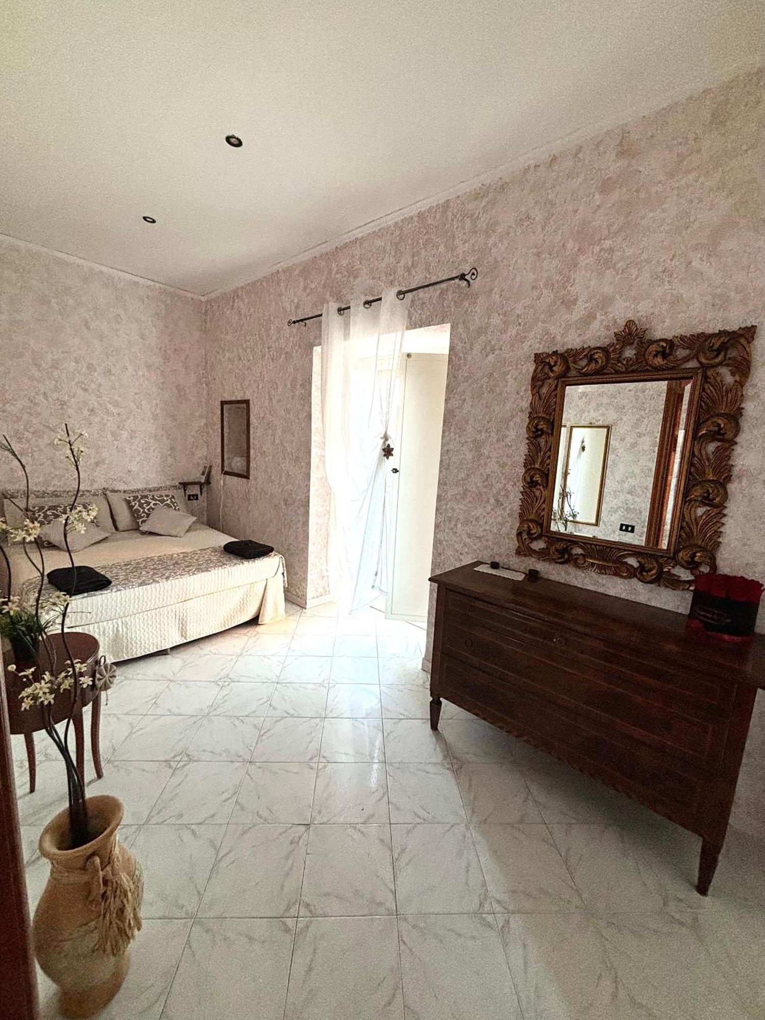 Rian House Apartment *
