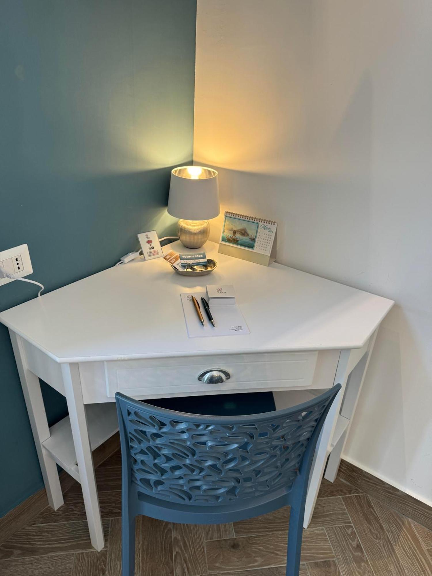 Serghouse Naples