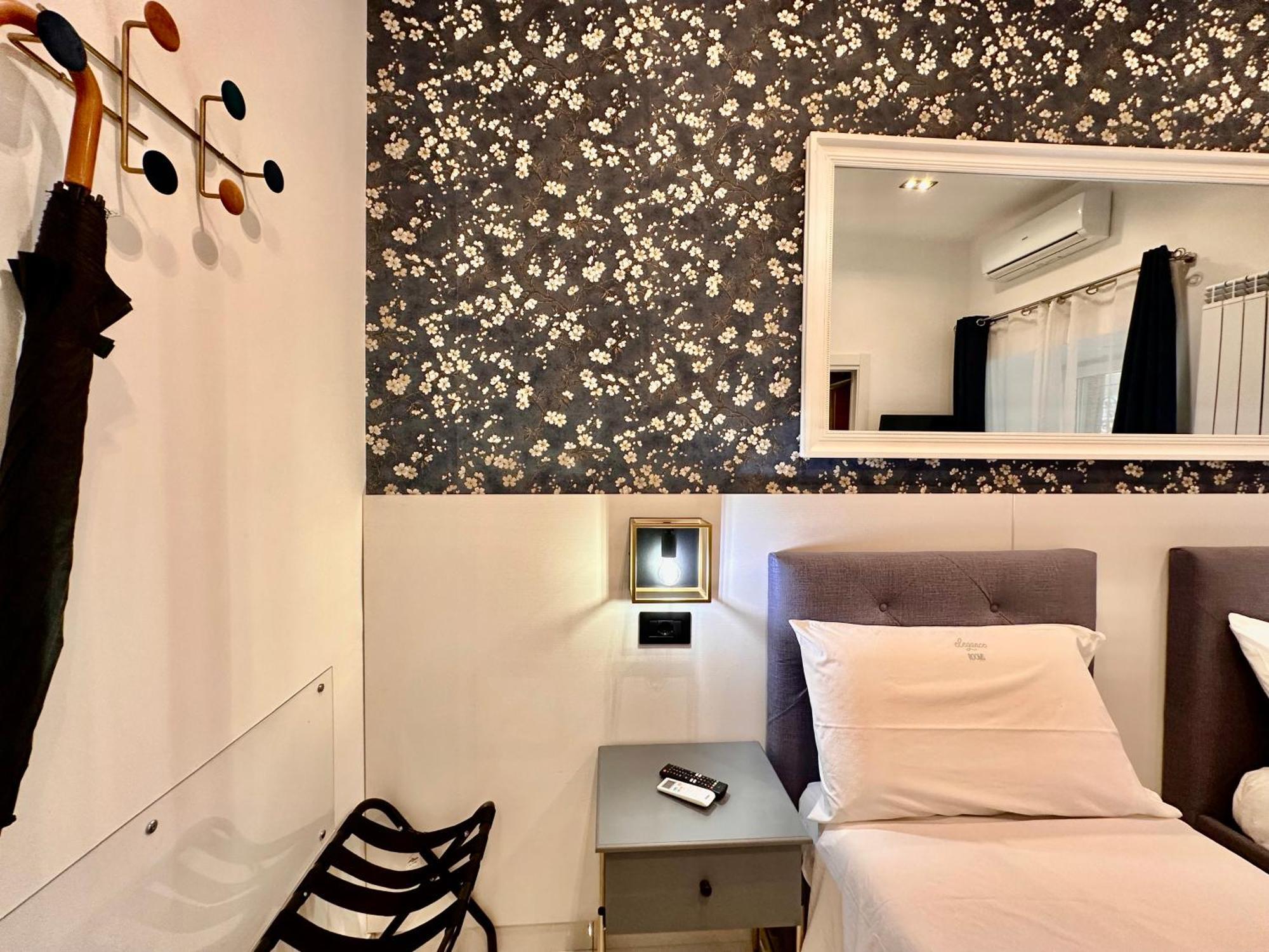 Bed & Breakfast Elegance Spaccanapoli