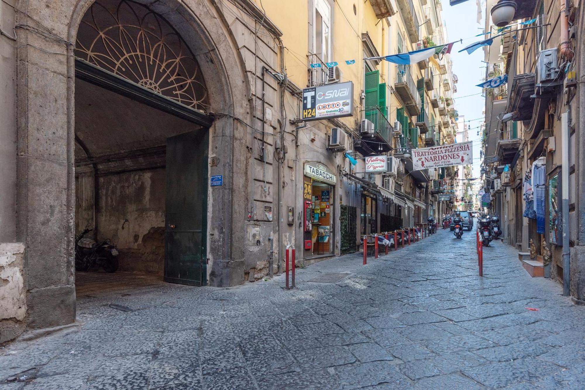 Private Intermezzo Naples