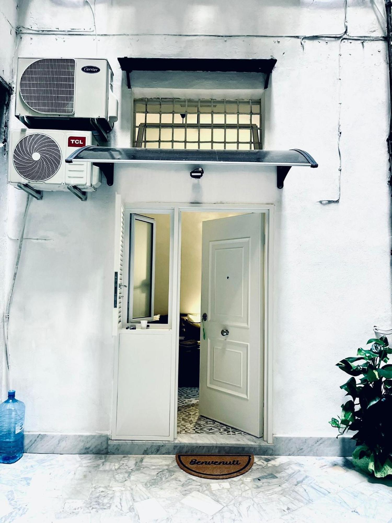 Bed & Breakfast Civico 30 Naples