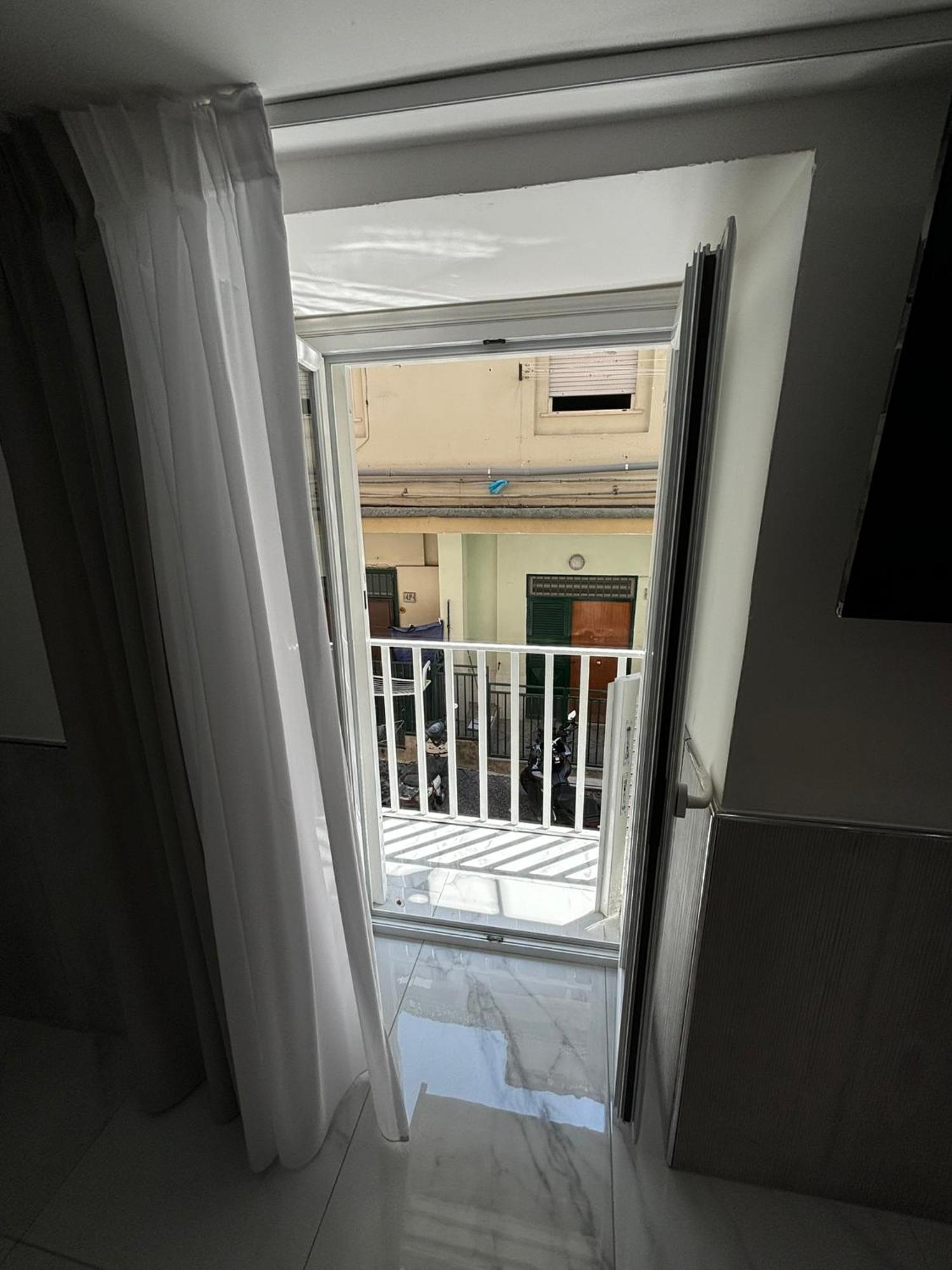M&m House Naples