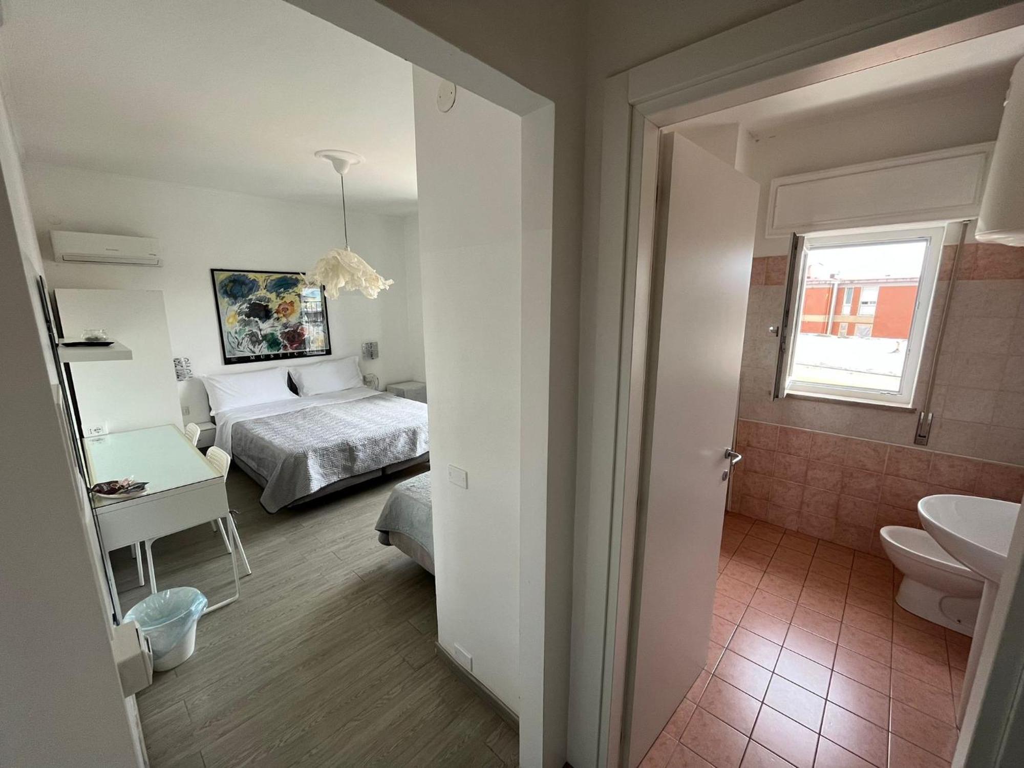 F.rooms Guest house