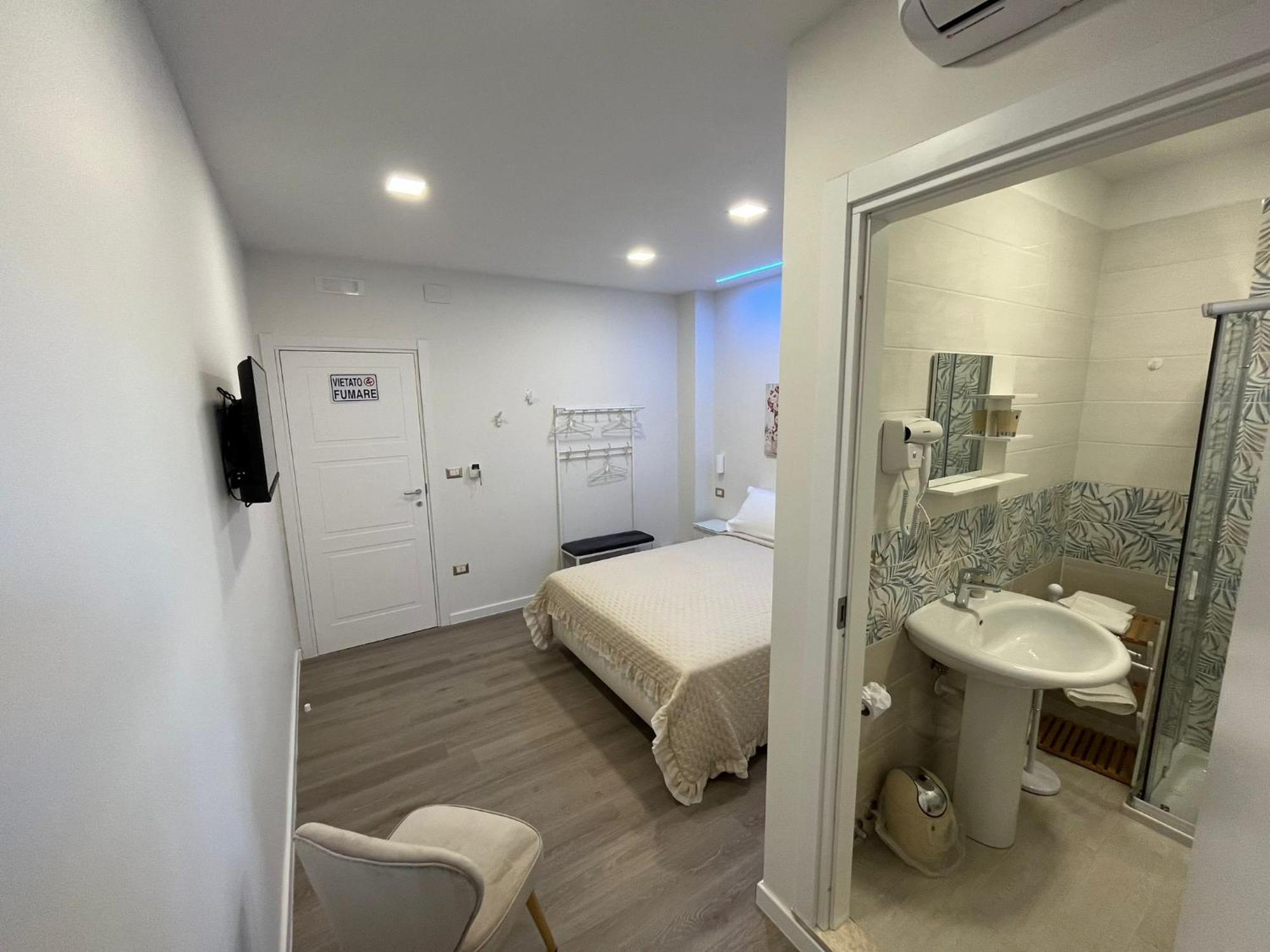 Guest house F Via Sementini