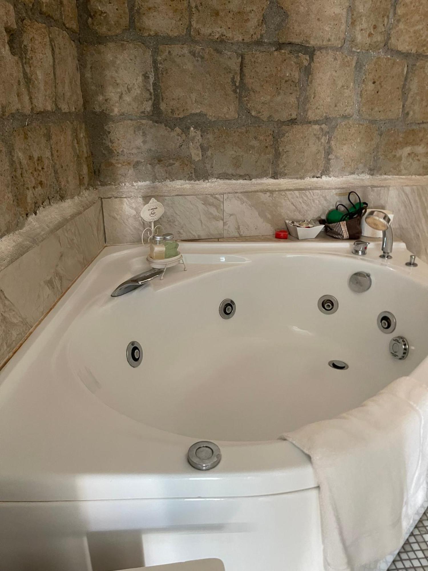 Bed & Breakfast Lesuite *
