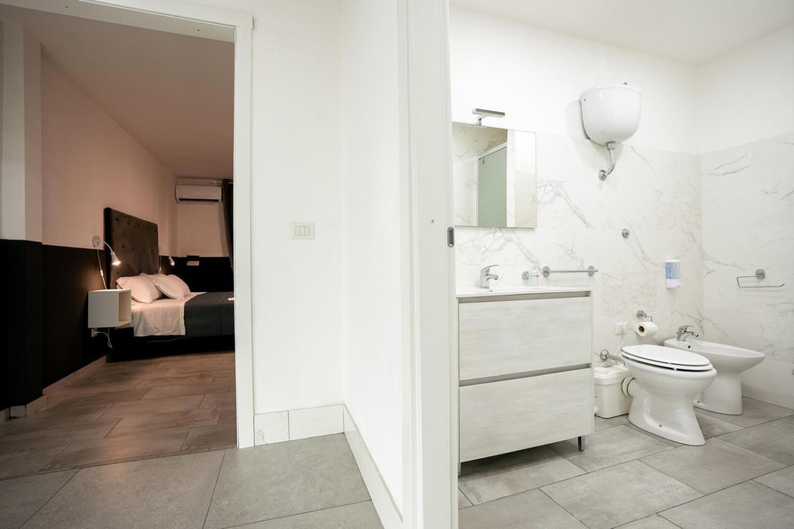 Small Luxury * Naples