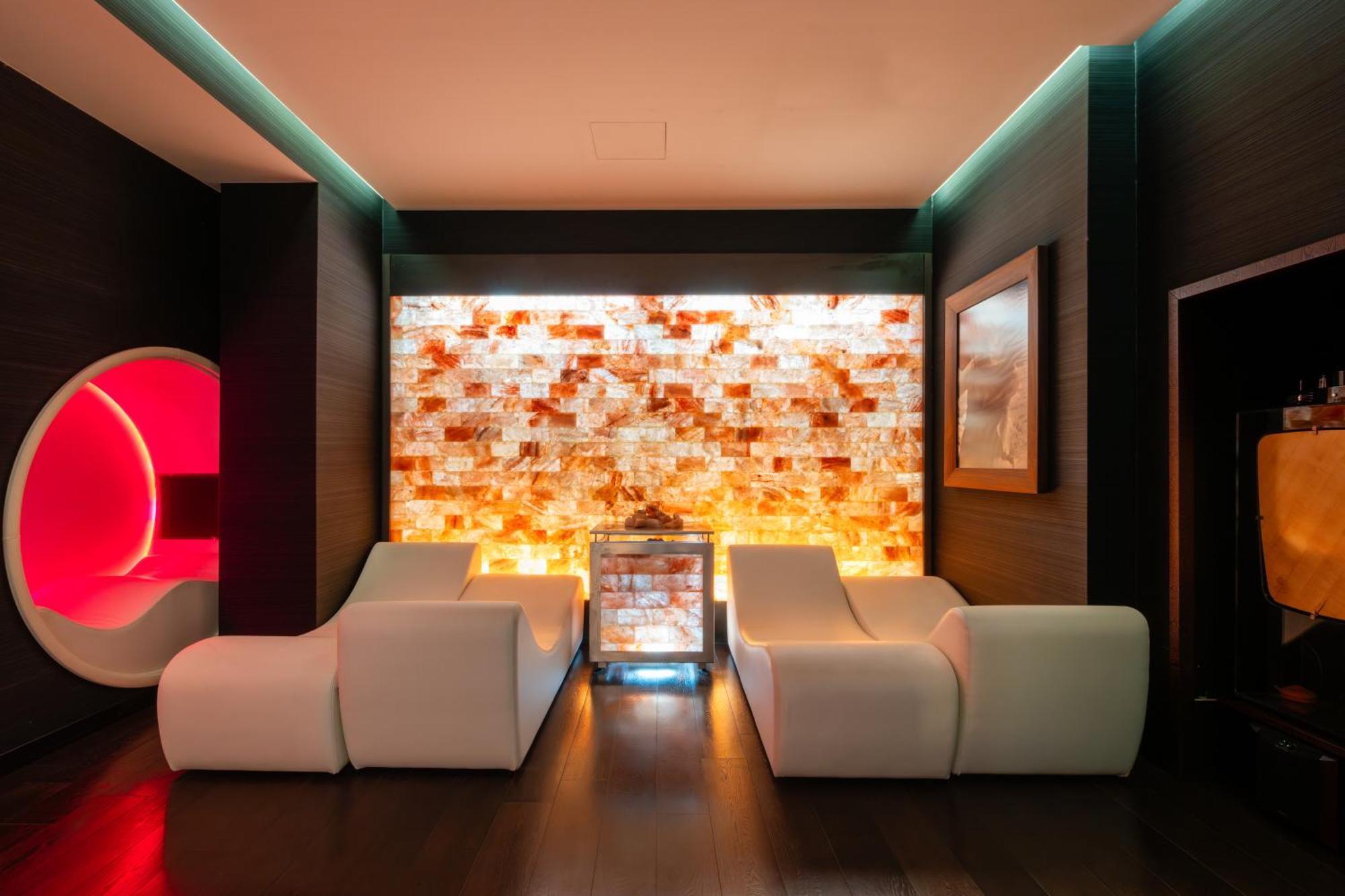 Romeo 5* Naples