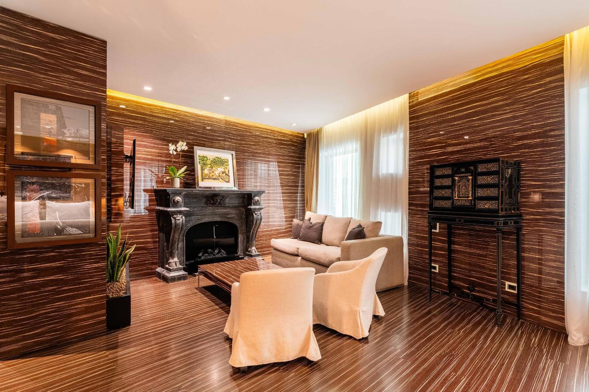 Hotel Romeo 5*