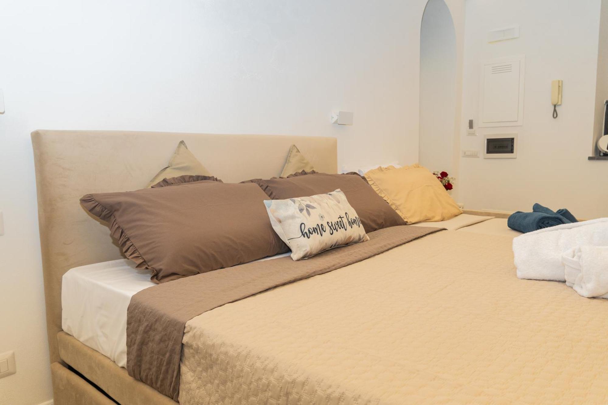 Don Lope Suite-piazza Del Plebiscito Apartment