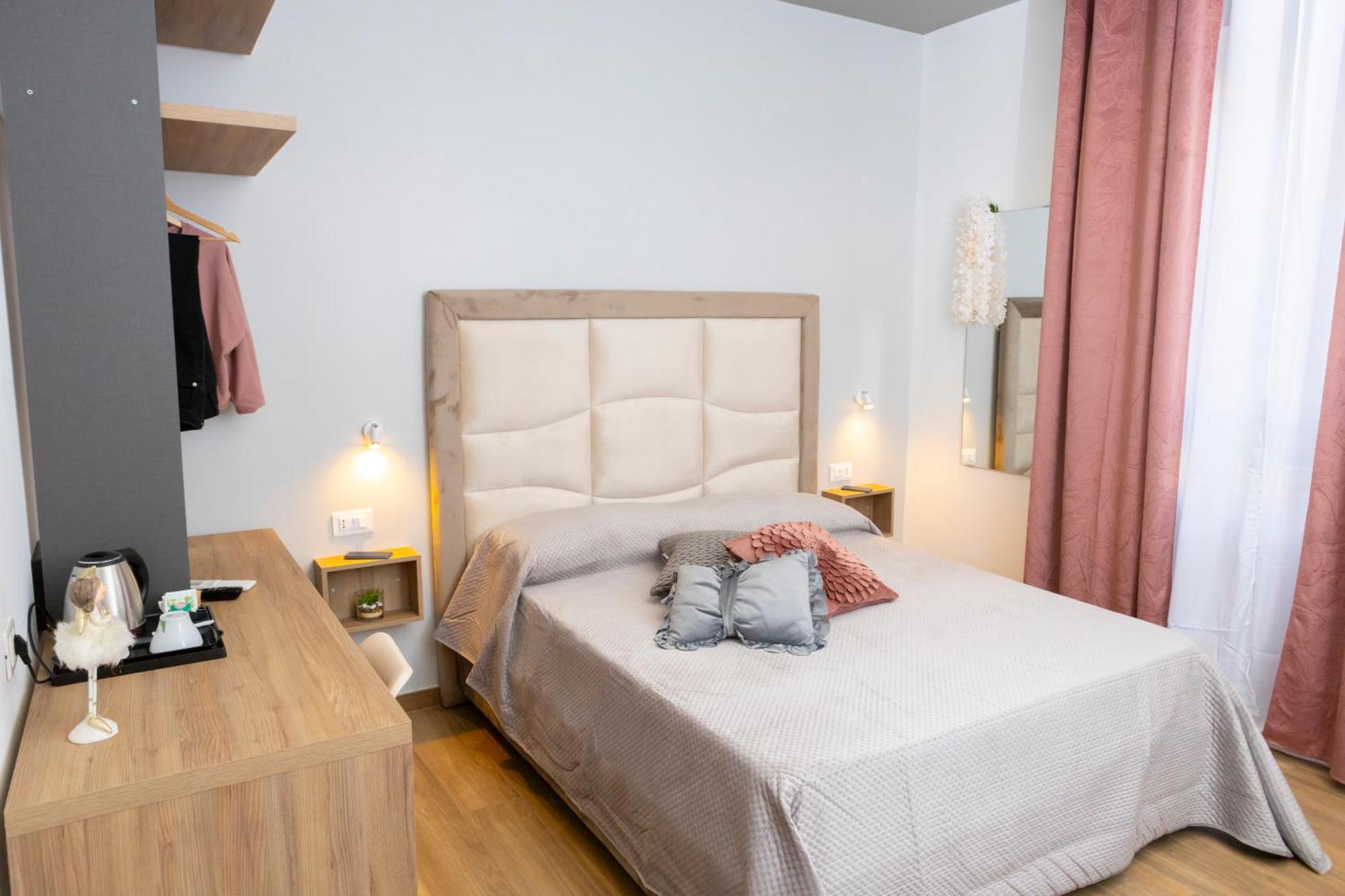 Alleria Naples