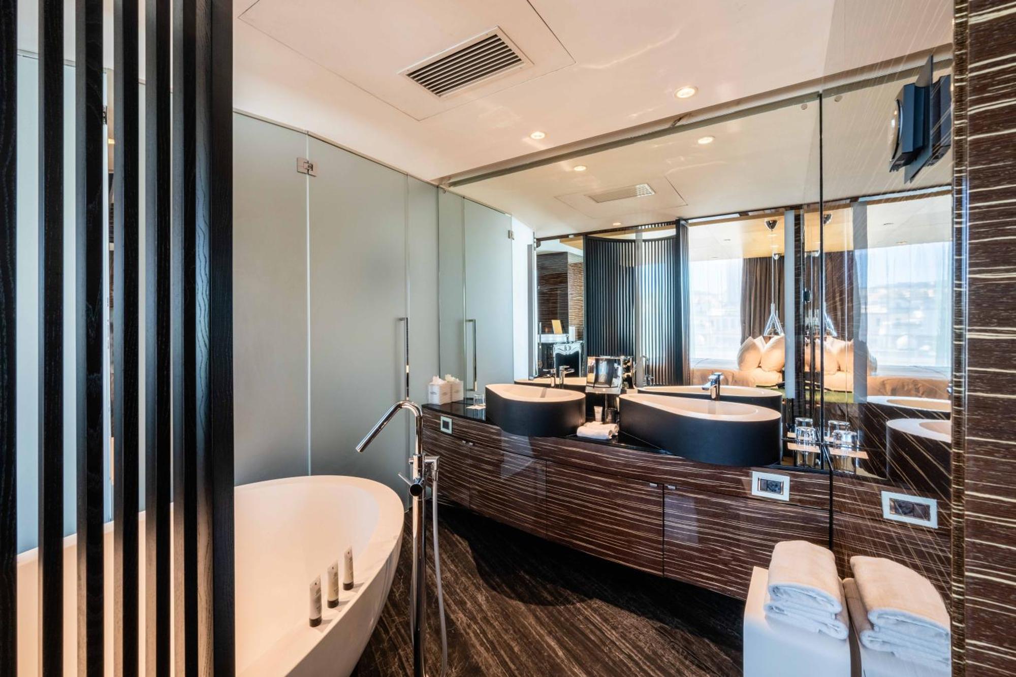 Romeo Hotel 5*