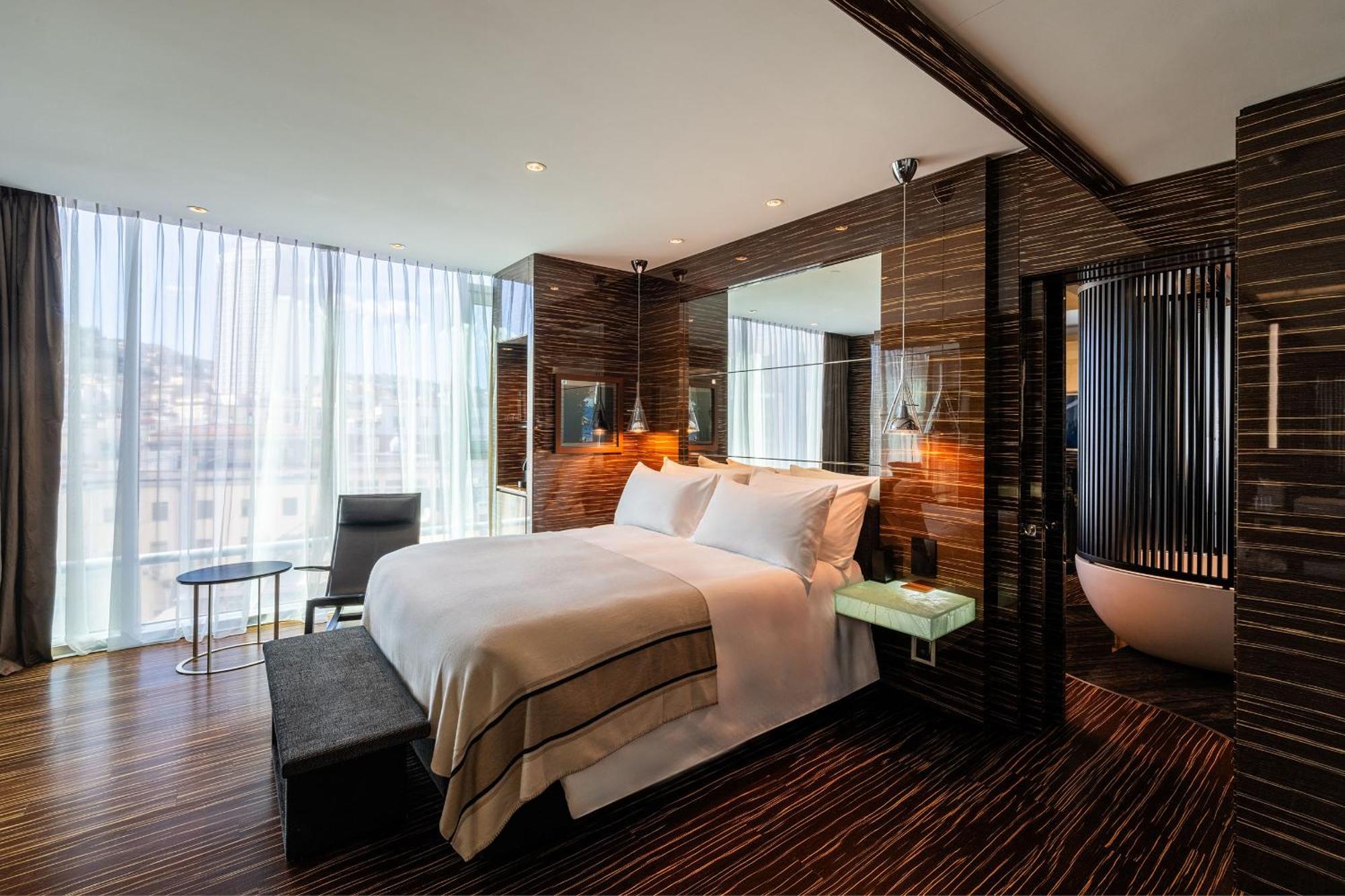Romeo Hotel Naples