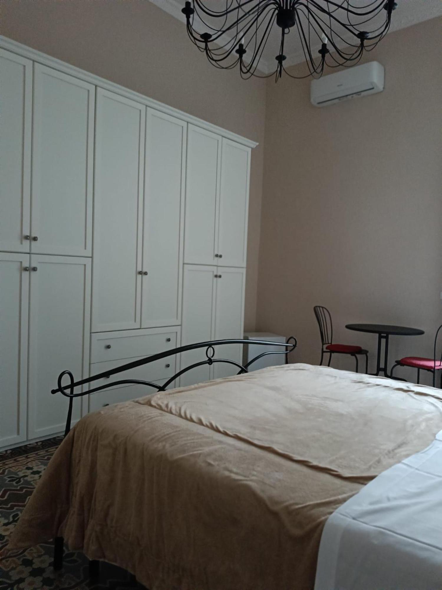 Liberty House Naples