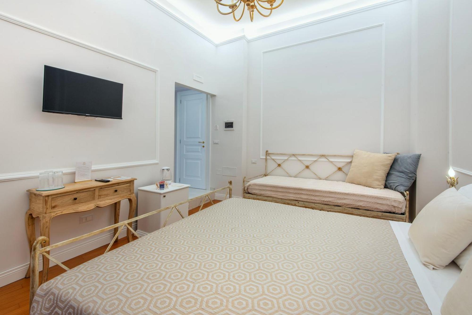 Residenza Borbonica Bed & Breakfast Naples