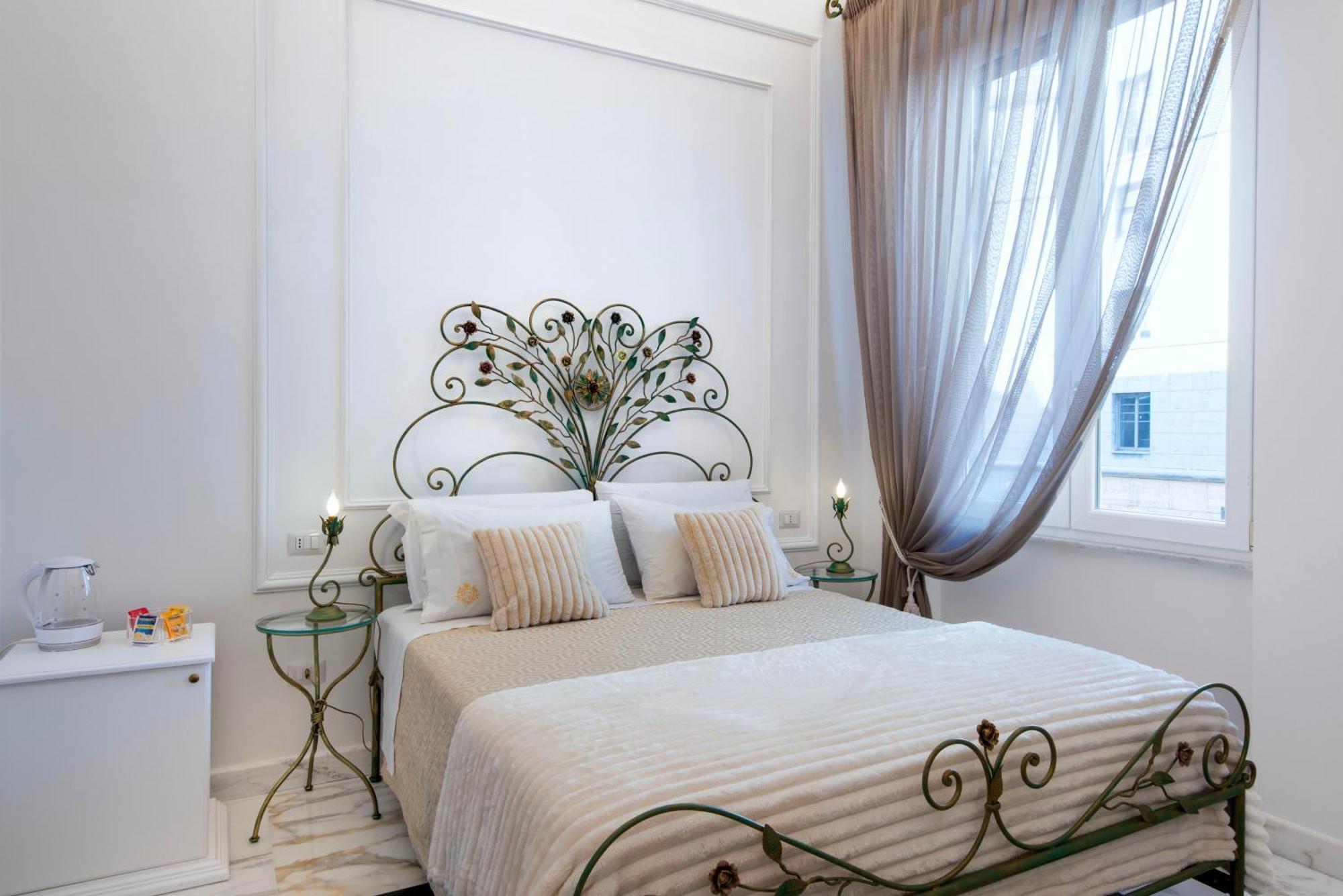 Residenza Borbonica Bed & Breakfast Naples