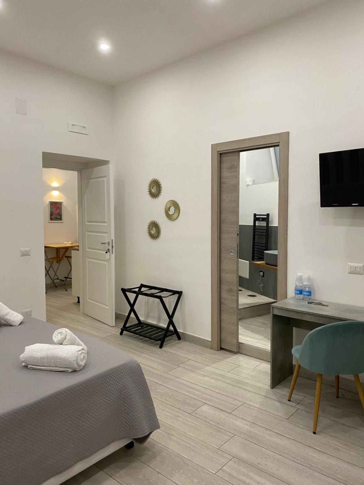 Rosaroll Homes Bed & Breakfast *