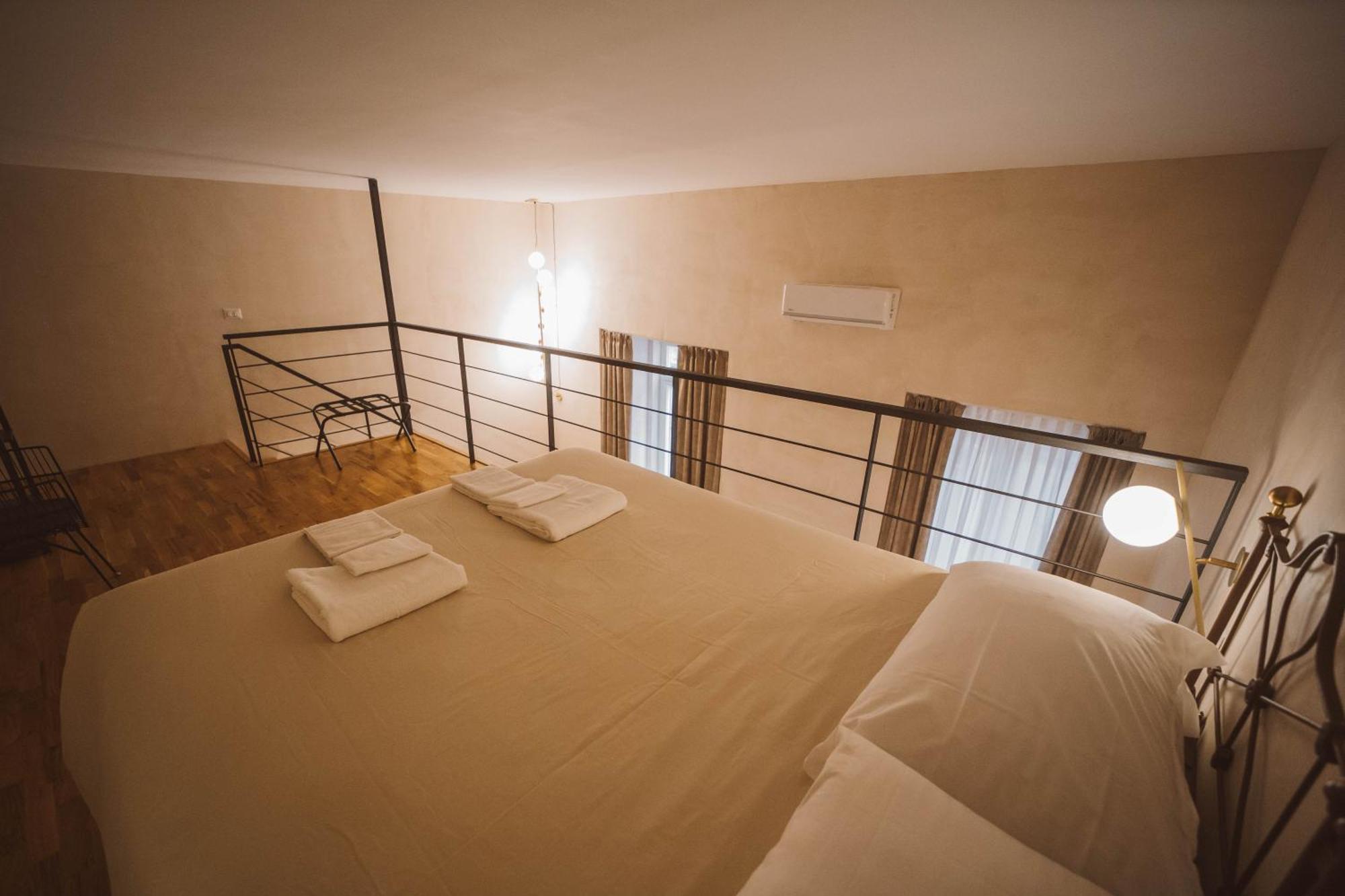 Librai Guest house *