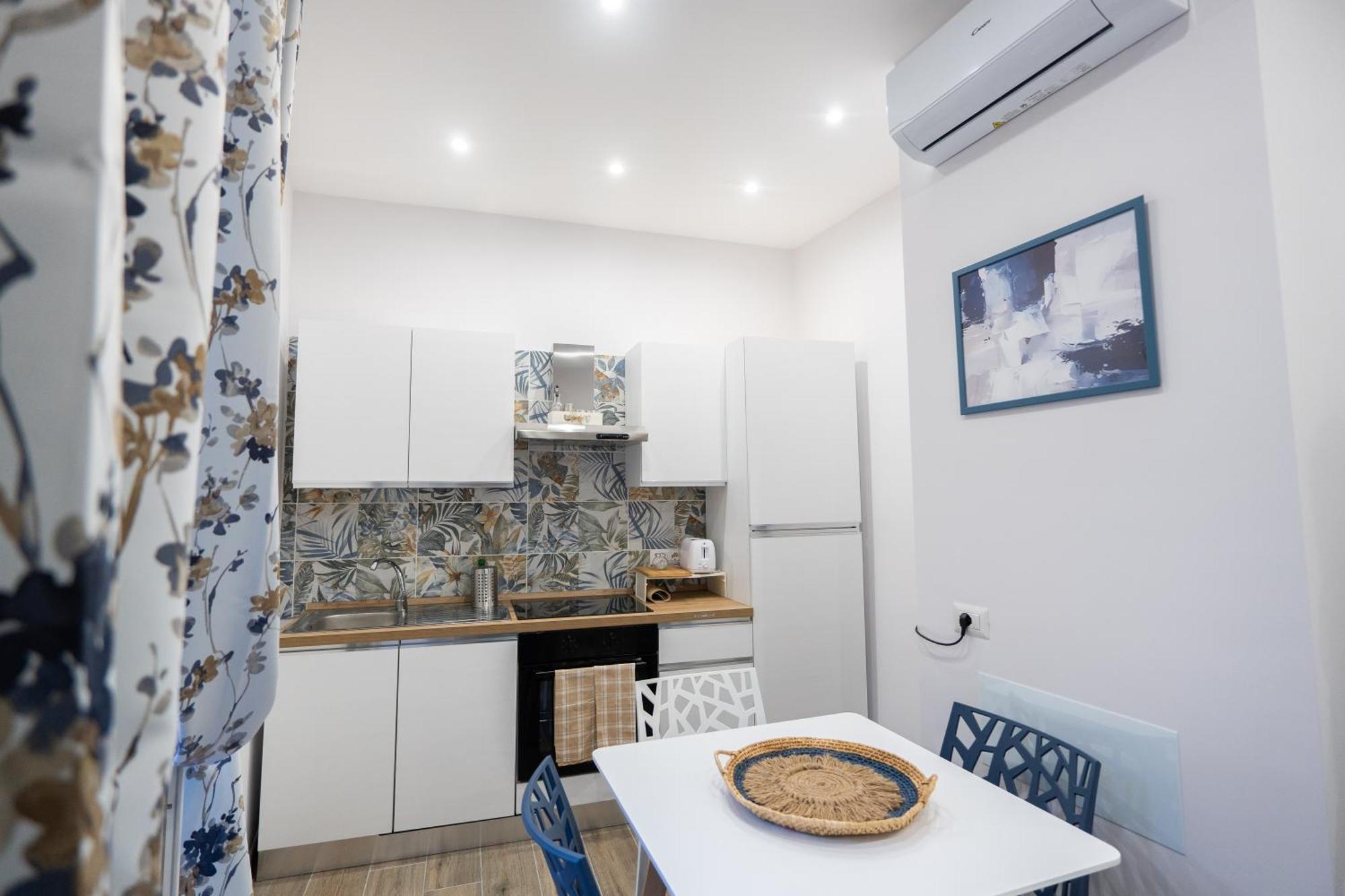 La Casa Di Bianca - Modern Near Plebiscito Guest house