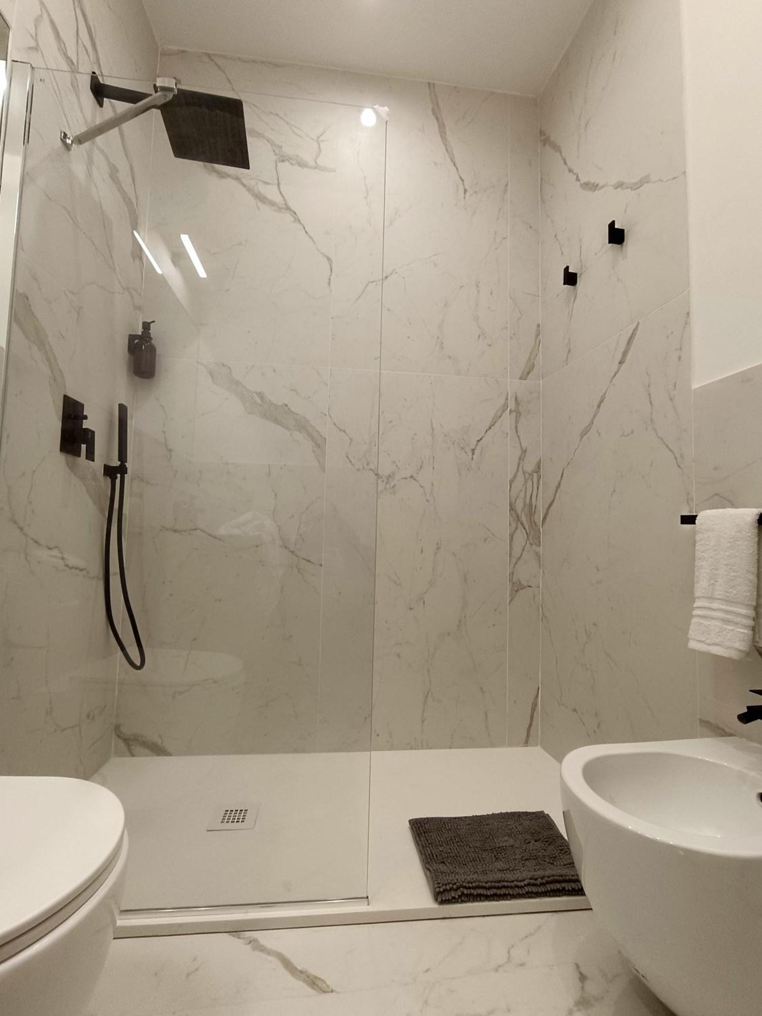 Relais Santa Lucia Sul Mare, * Naples