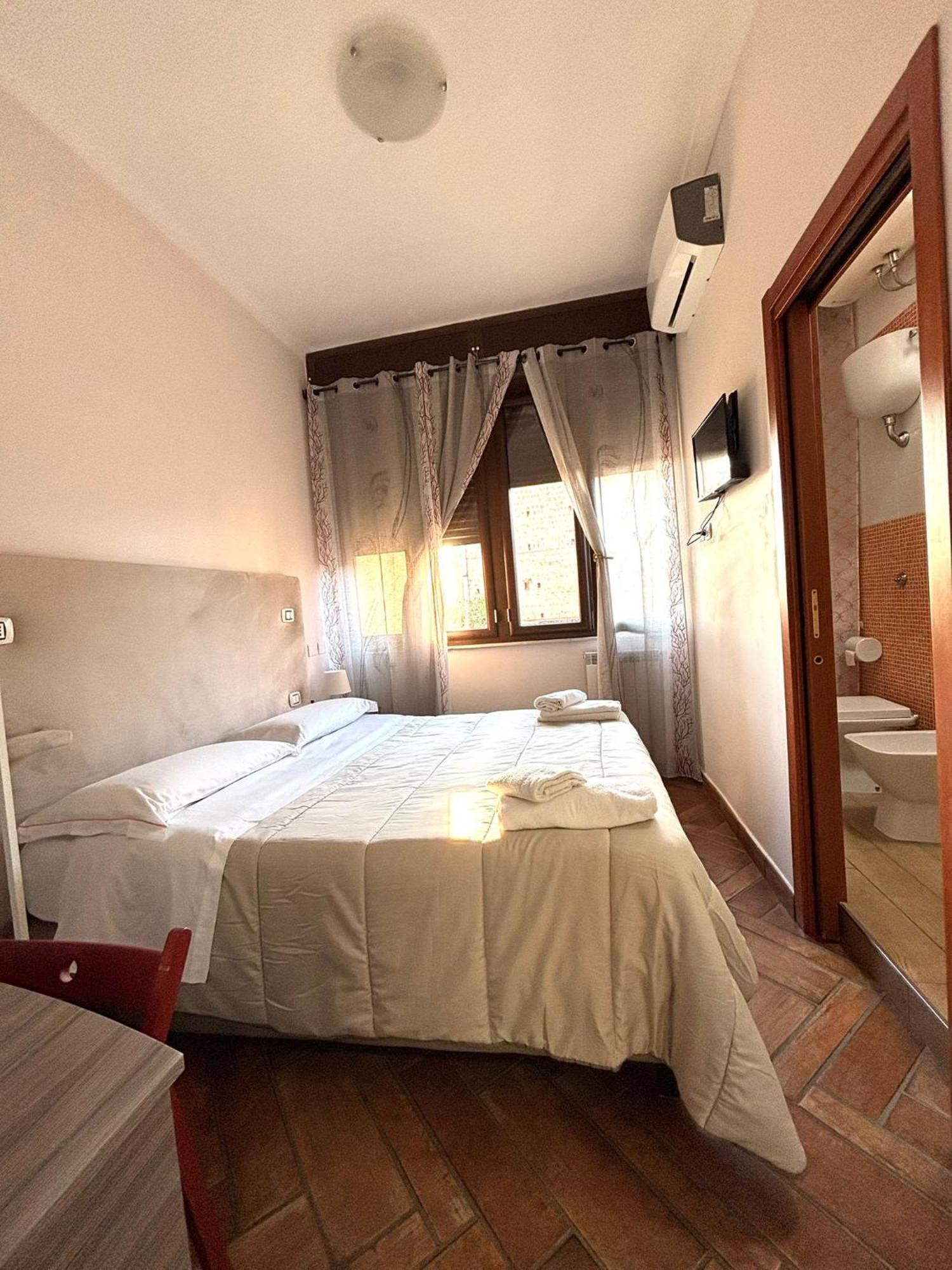 To Fly Guest house Naples