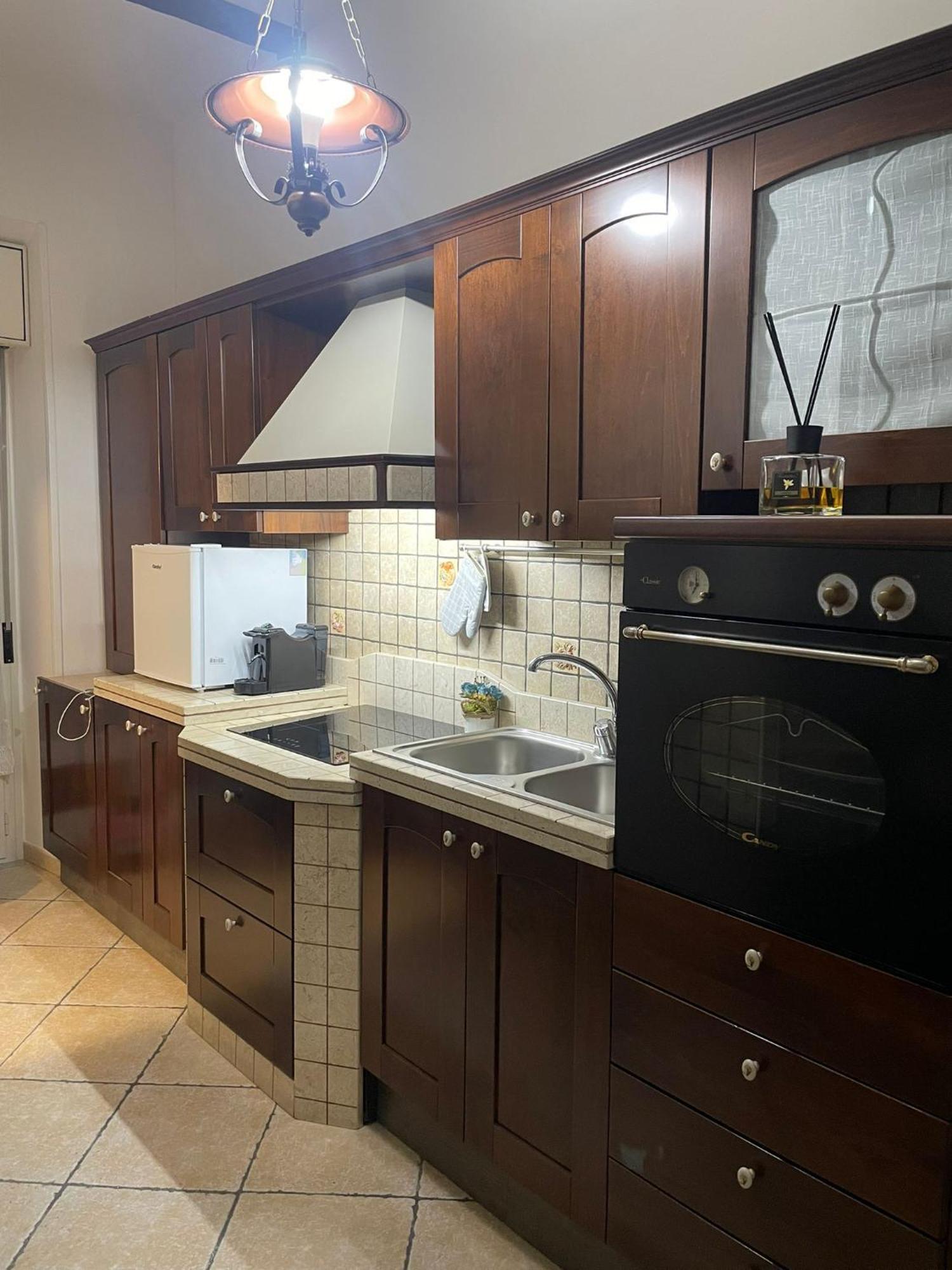 Velica Naples