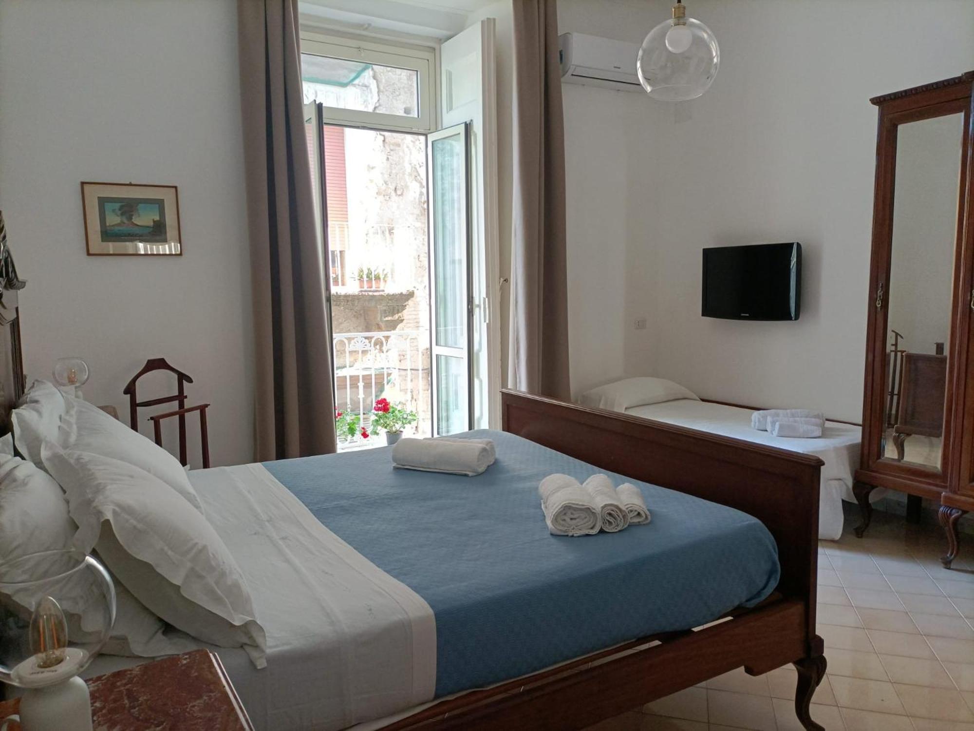 Dimora Materdei 78 Bed & Breakfast Naples