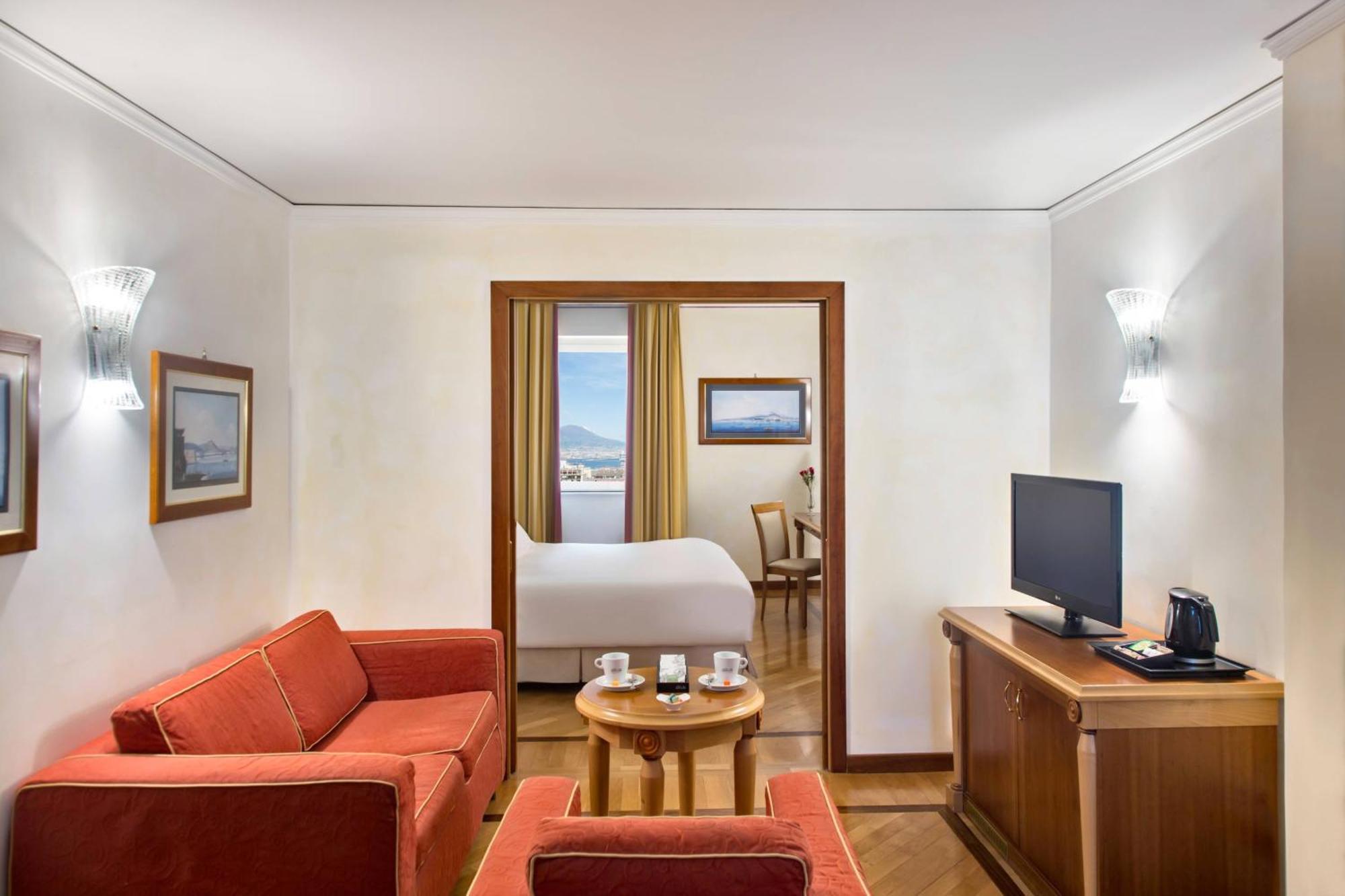 Renaissance Mediterraneo Hotel