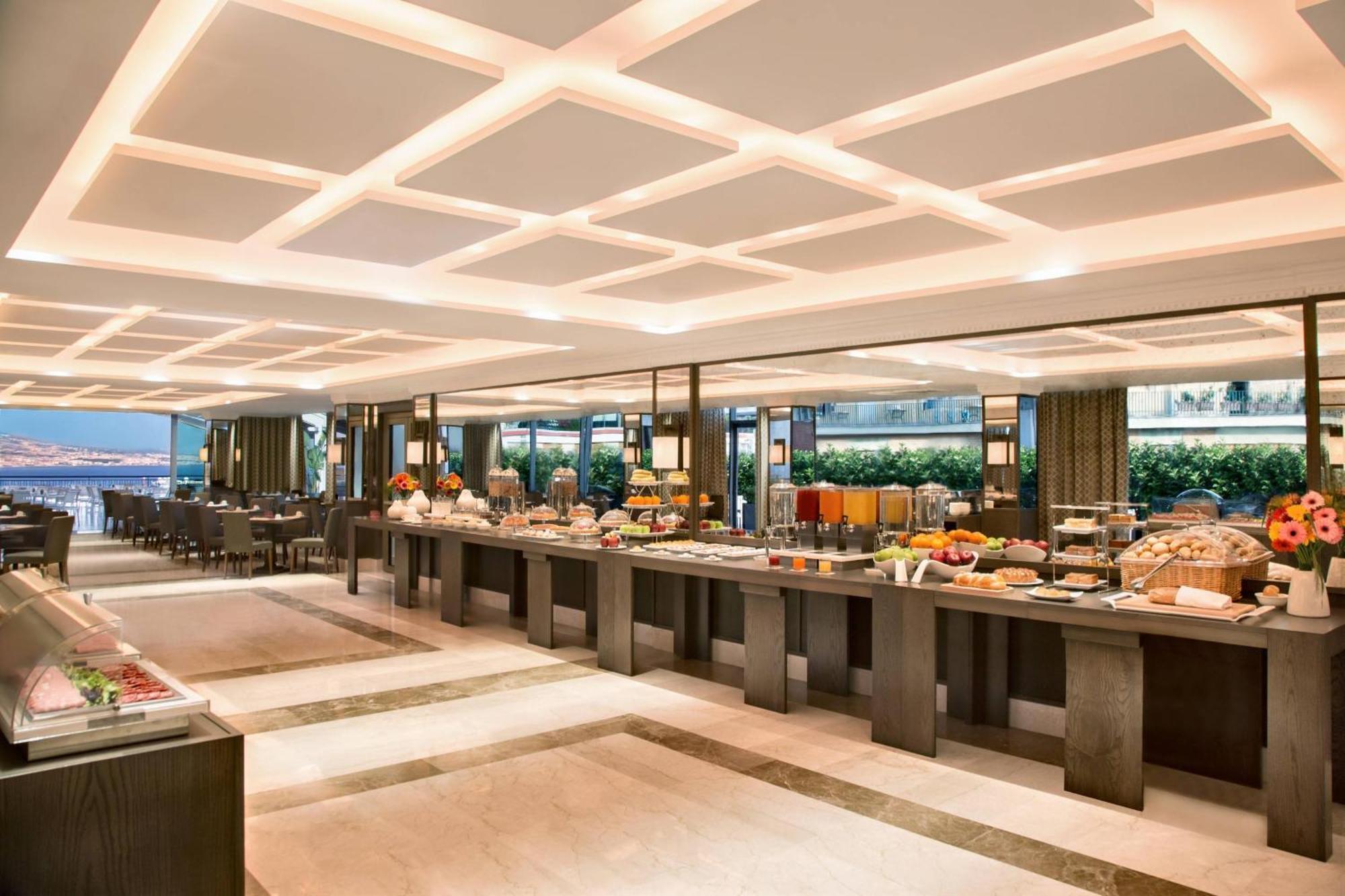 Renaissance Mediterraneo Hotel Naples