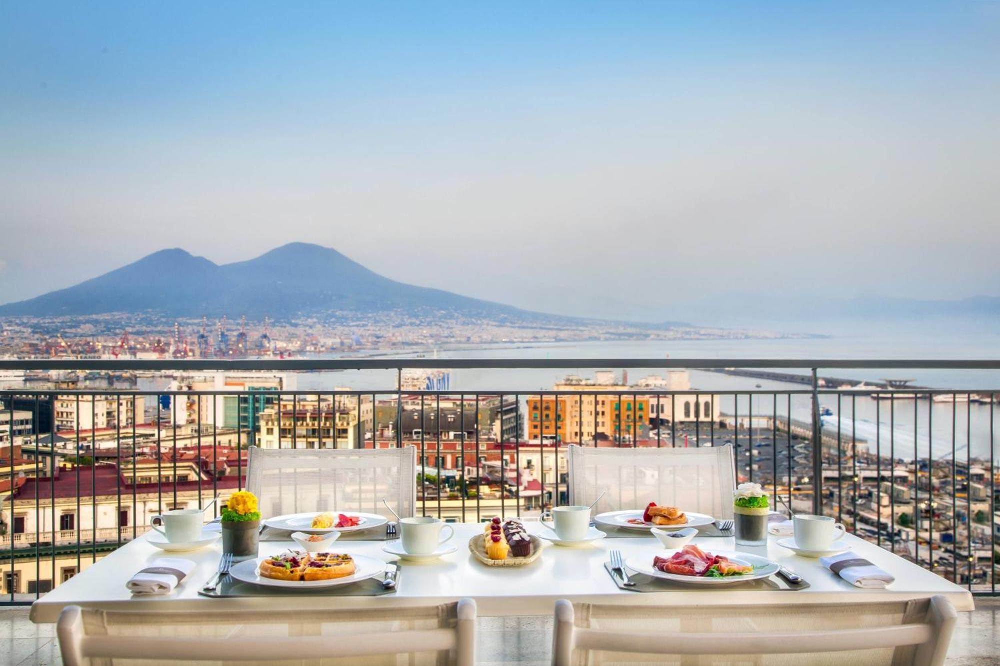 Renaissance Mediterraneo Hotel Naples