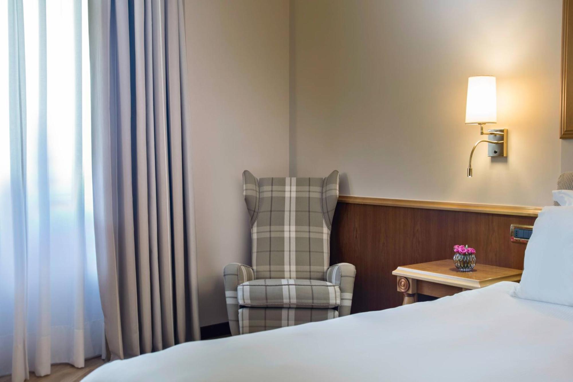 Renaissance Mediterraneo 4*