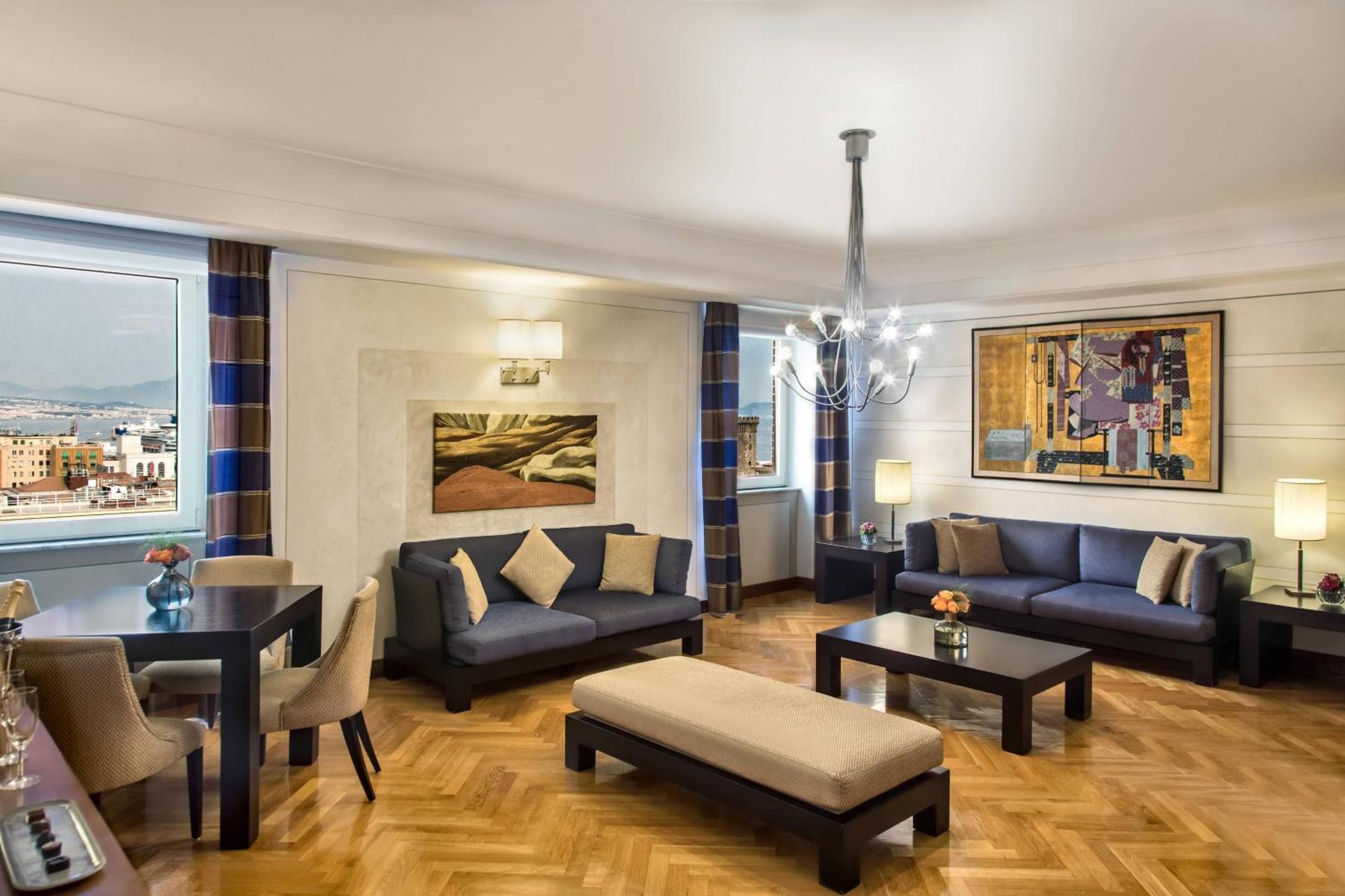 Renaissance Mediterraneo 4* Naples