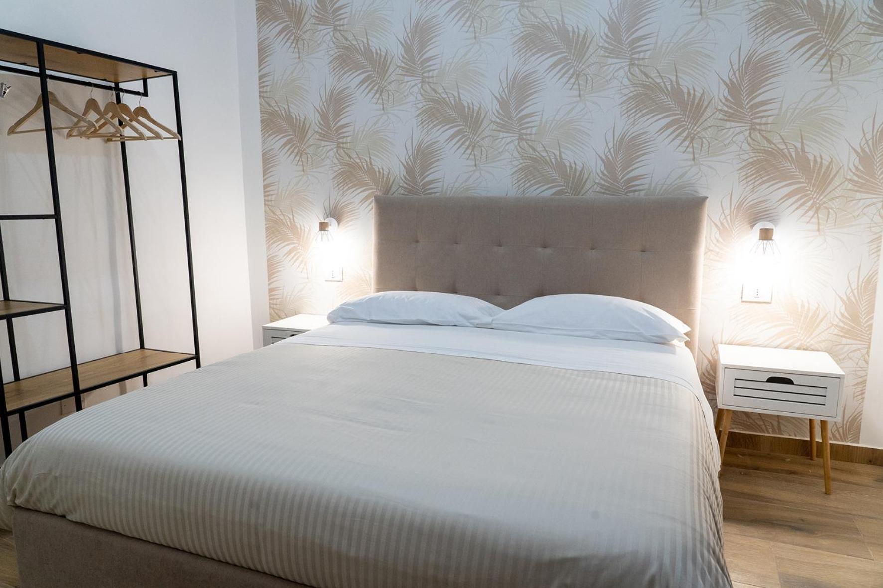 Bed & Breakfast A Casa Di Edel Naples