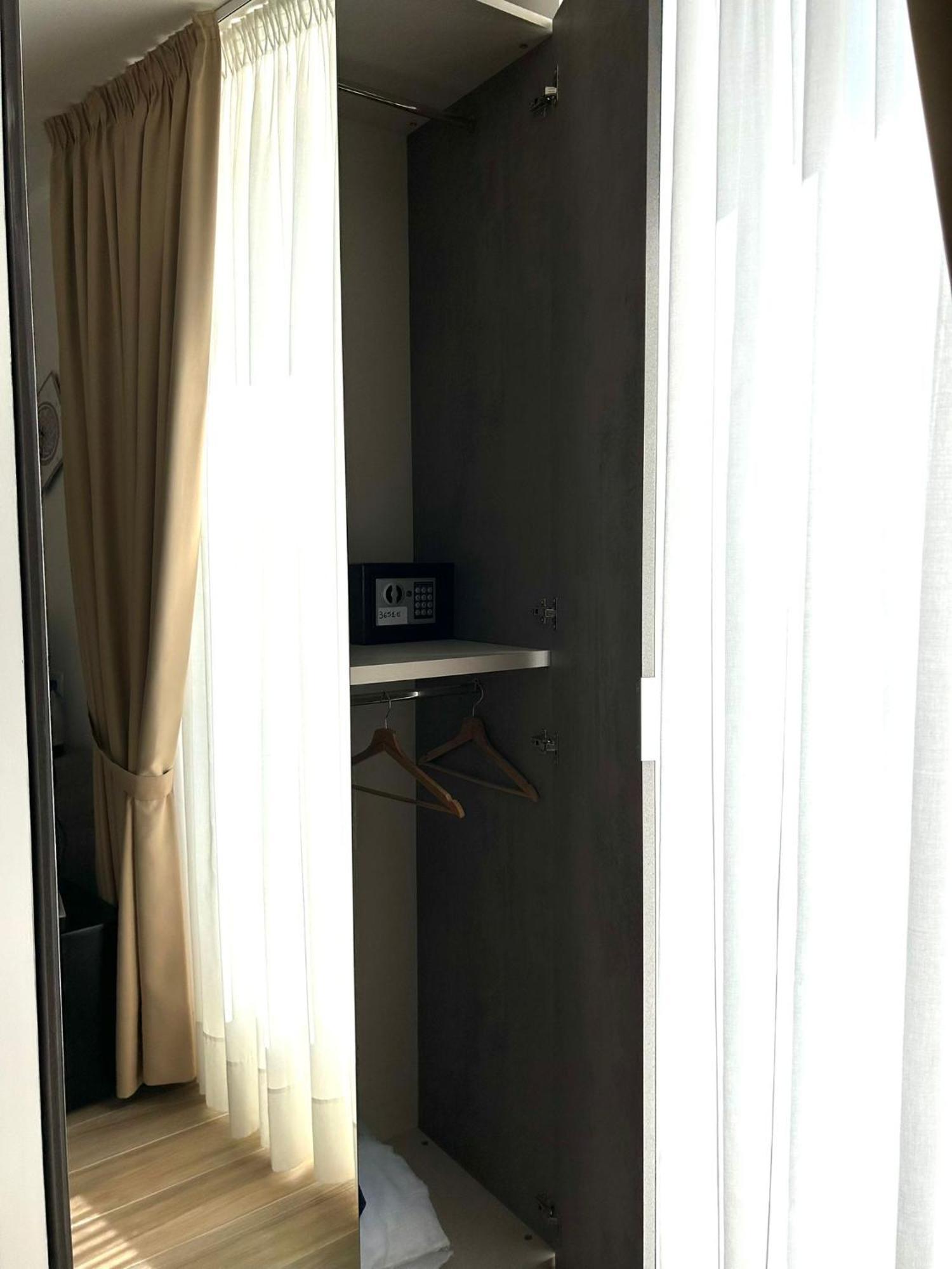 Giuly & Bed & Breakfast Naples