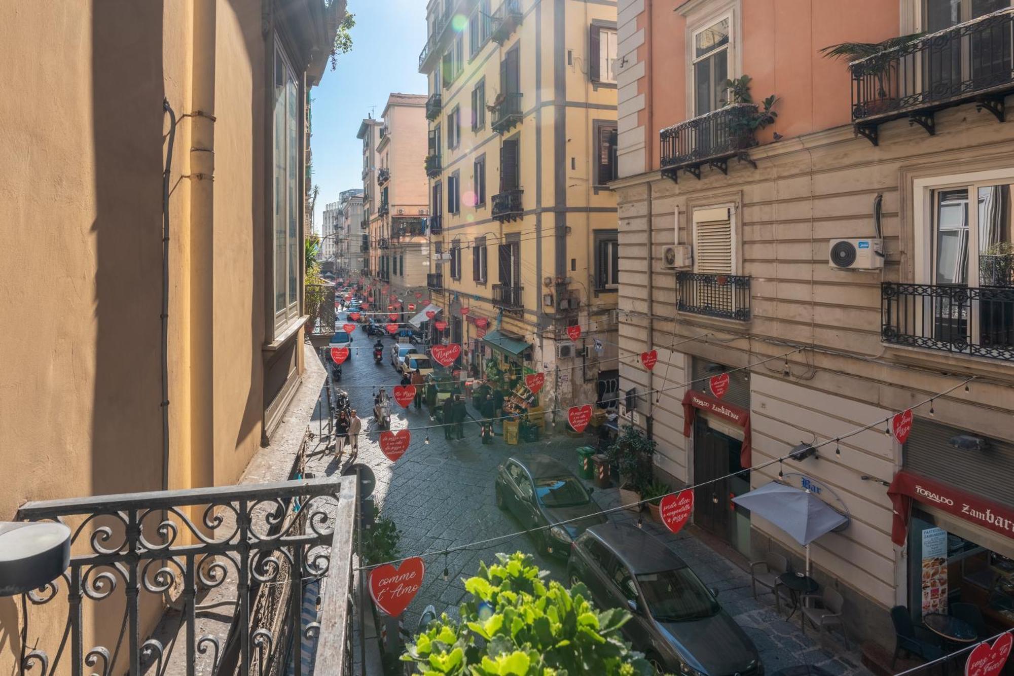 Nina Naples