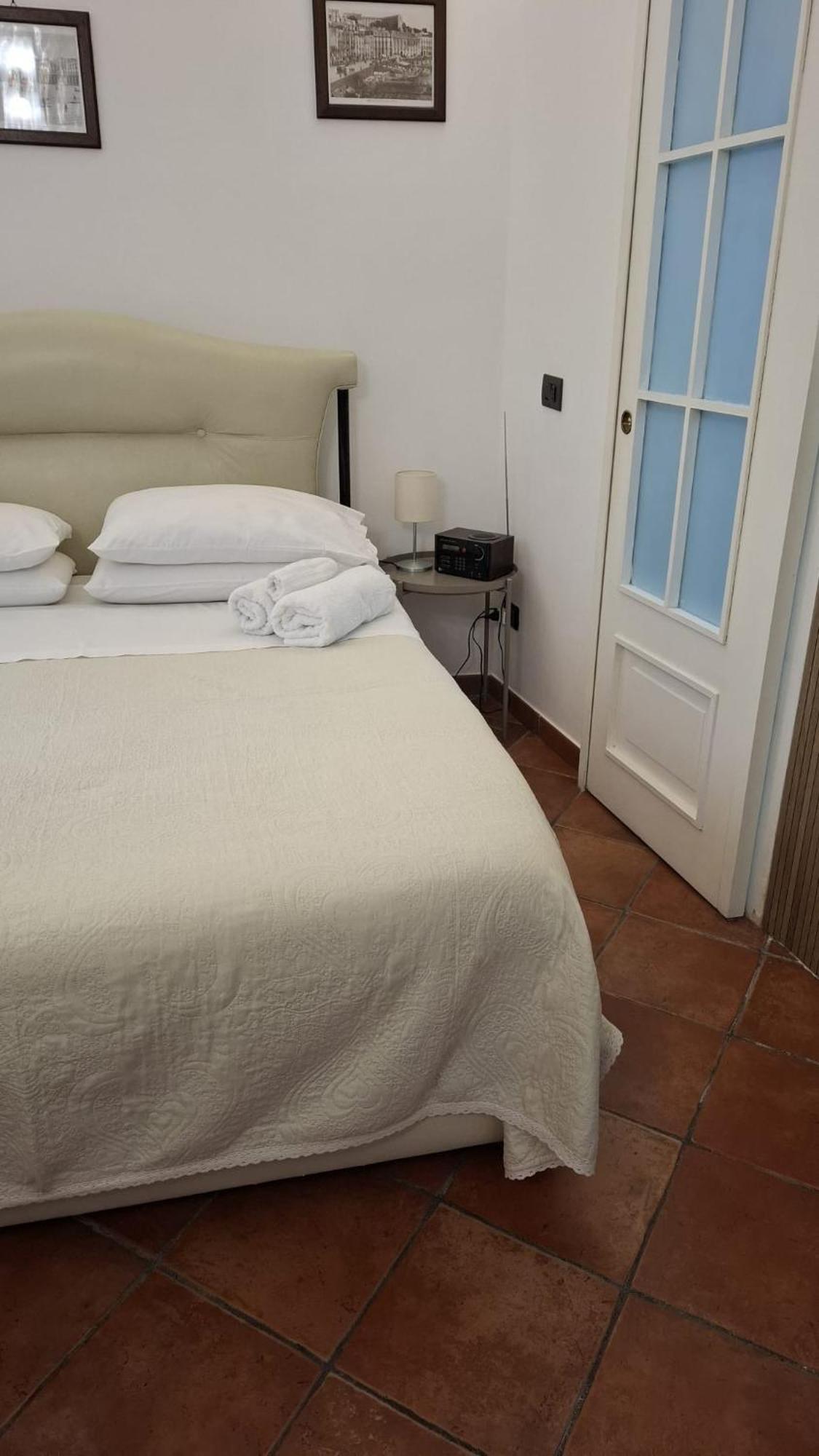 Bed & Breakfast Marty Naples