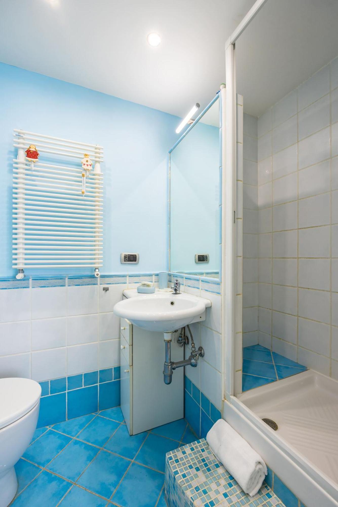 Apartment Casa Nostos Alabardieri By Napoliapartments Naples