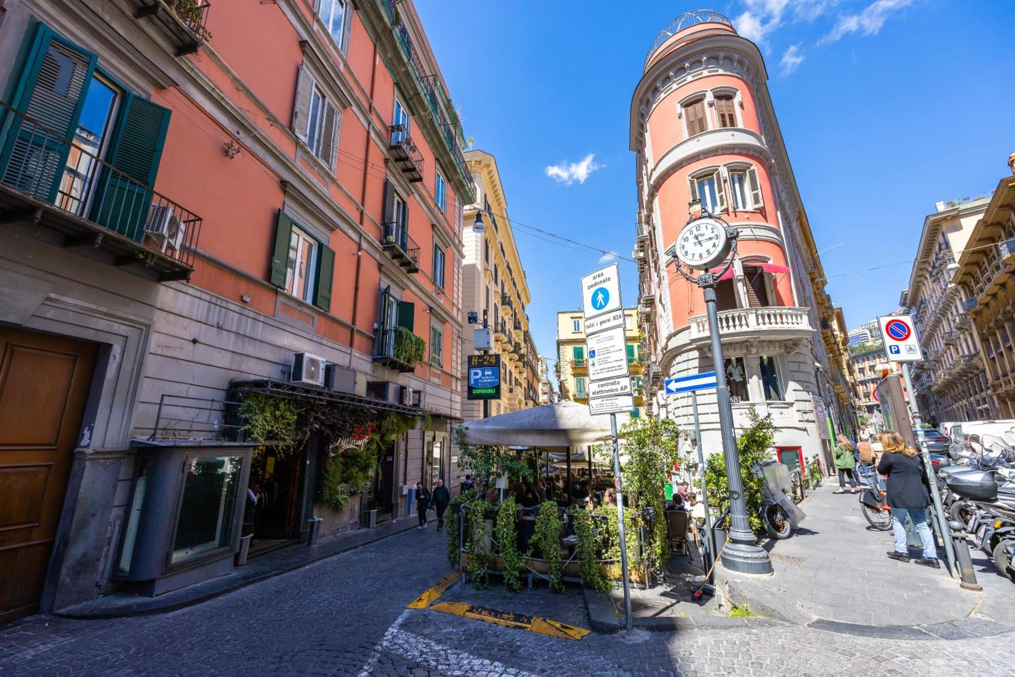 Casa Nostos Alabardieri By Napoliapartments Naples