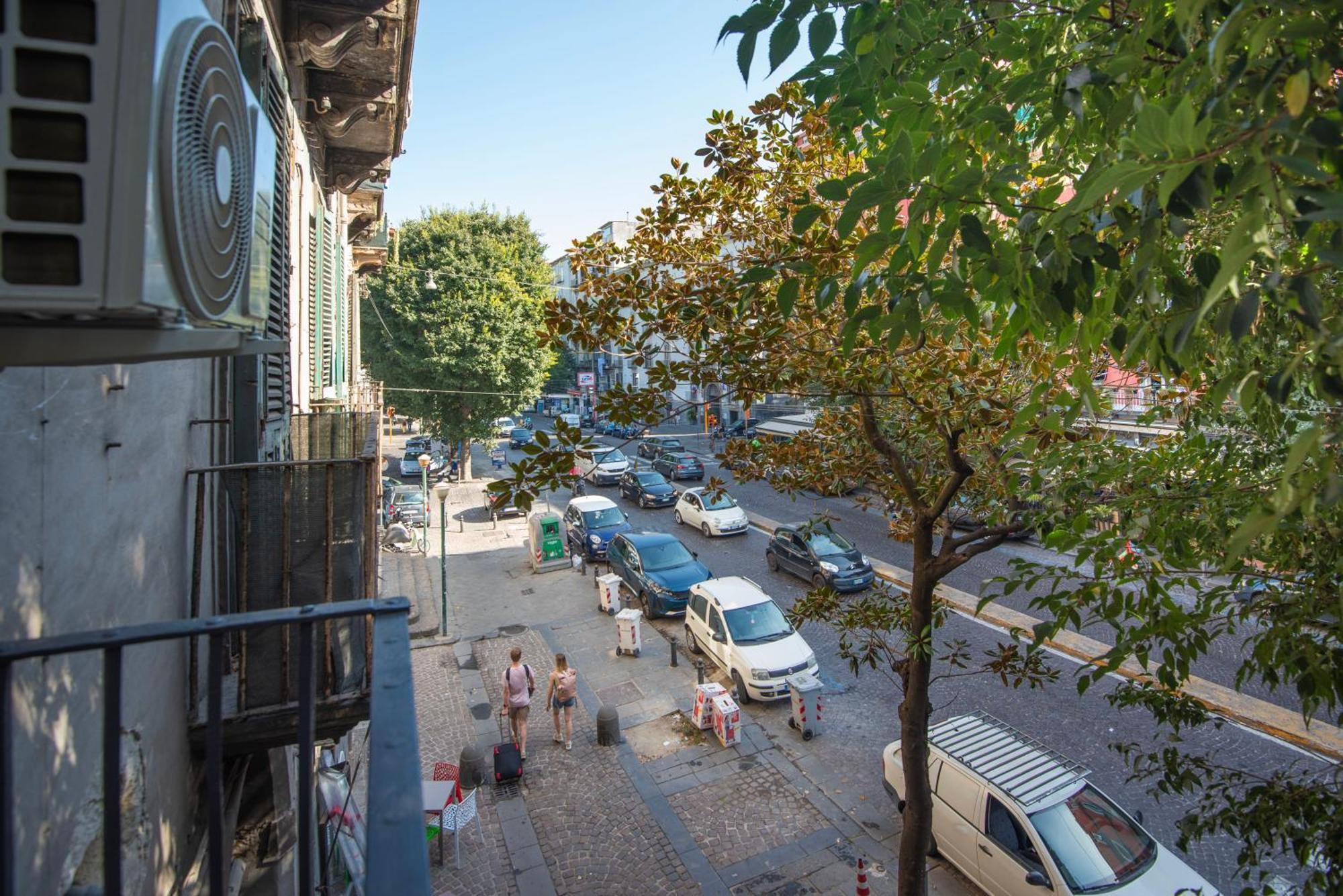 Irooms Foria 215 * Naples