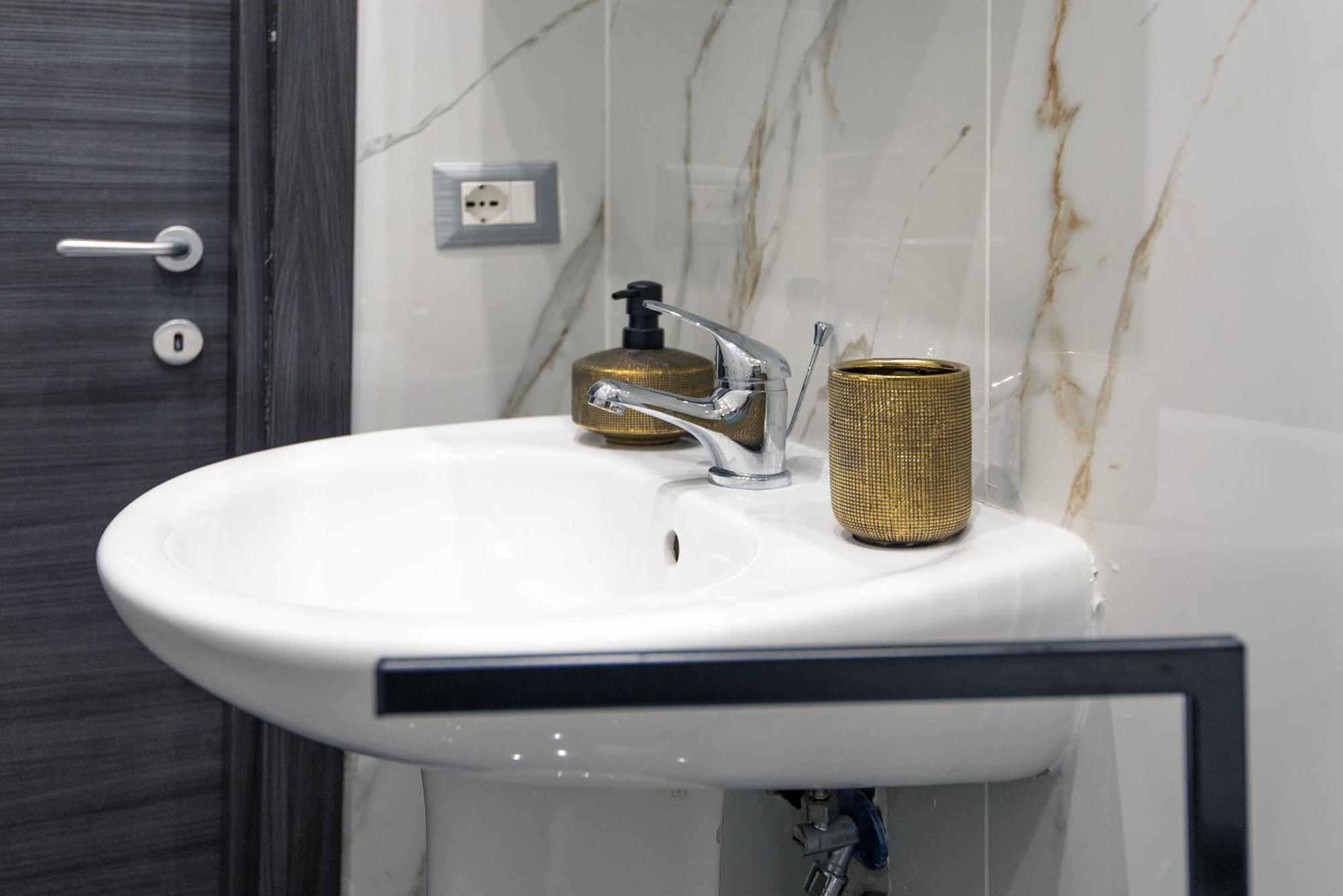 Irooms Foria 215 Guest house *