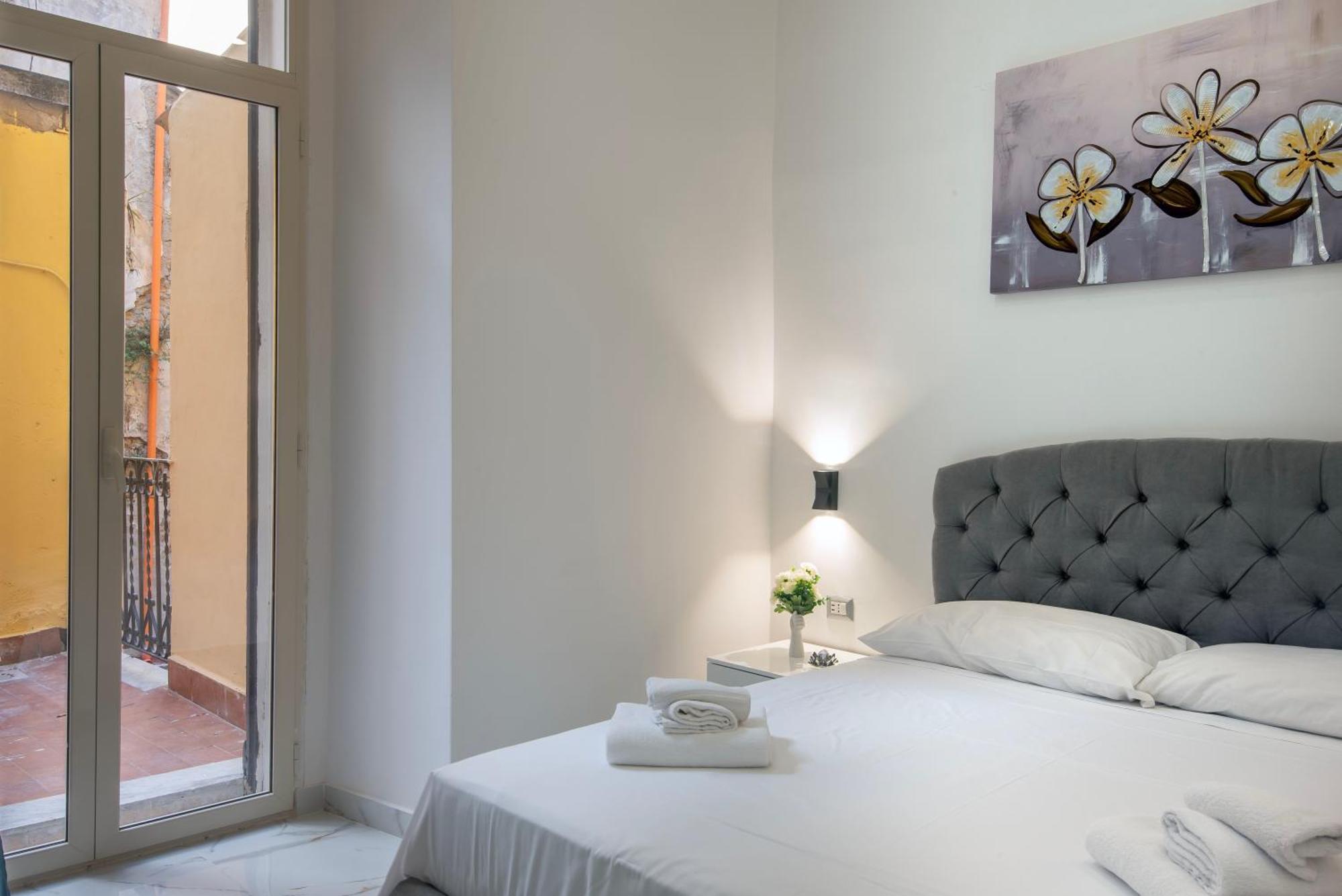 Guest house Irooms Foria 215 Naples