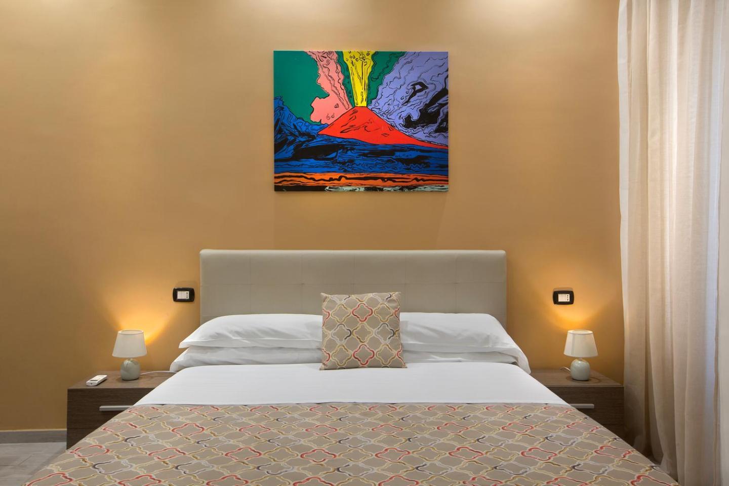 Residenza Suarez * Naples