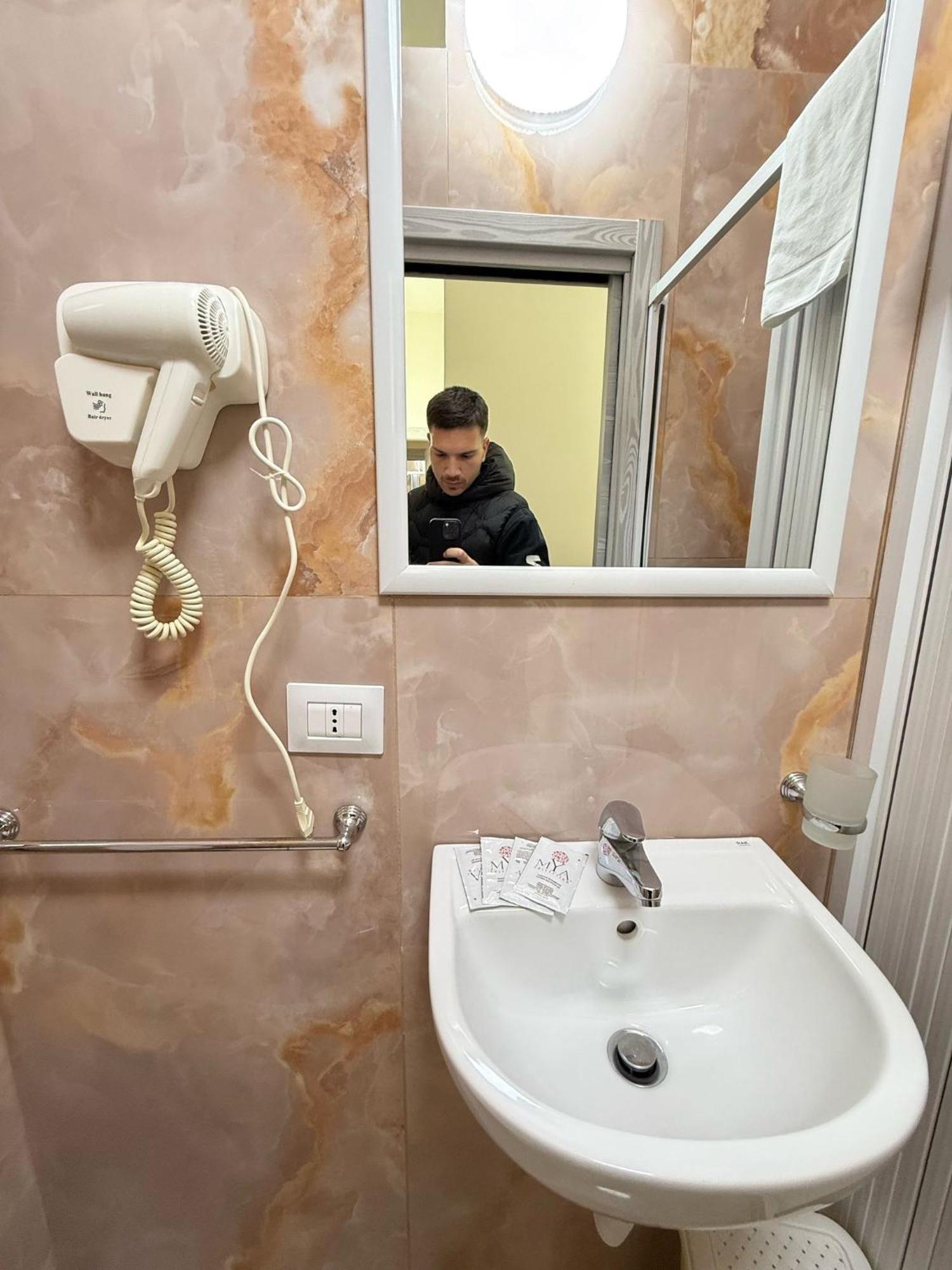 Apartment Valentino House Mattonelle Naples