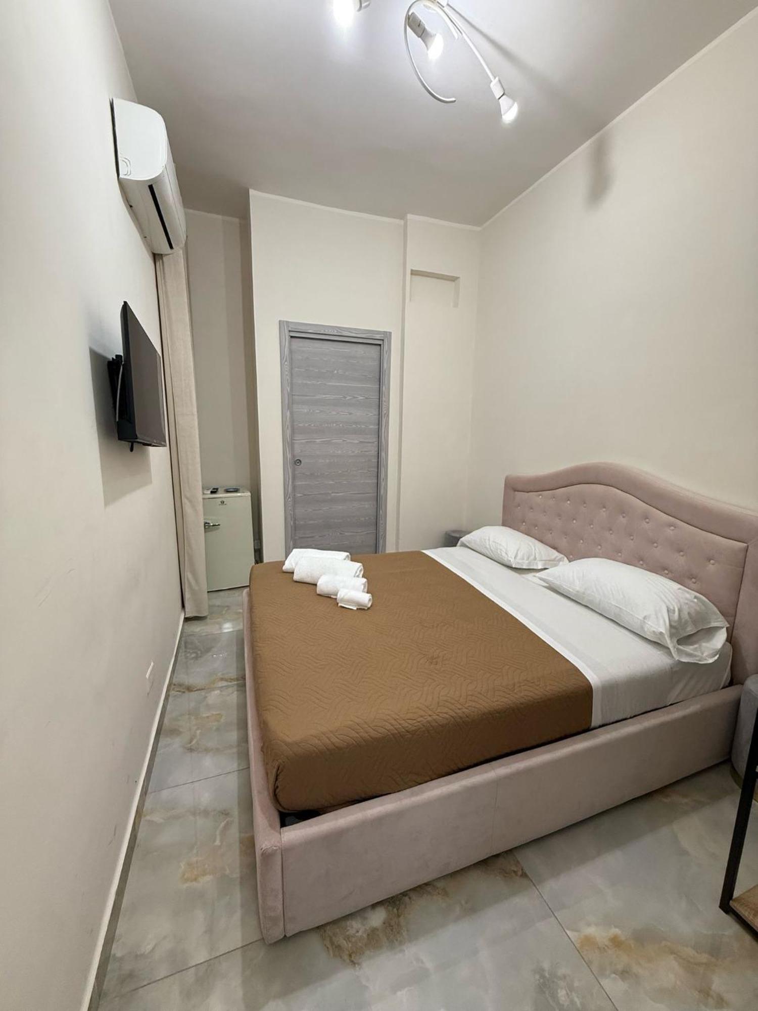 Valentino House Mattonelle Apartment Naples