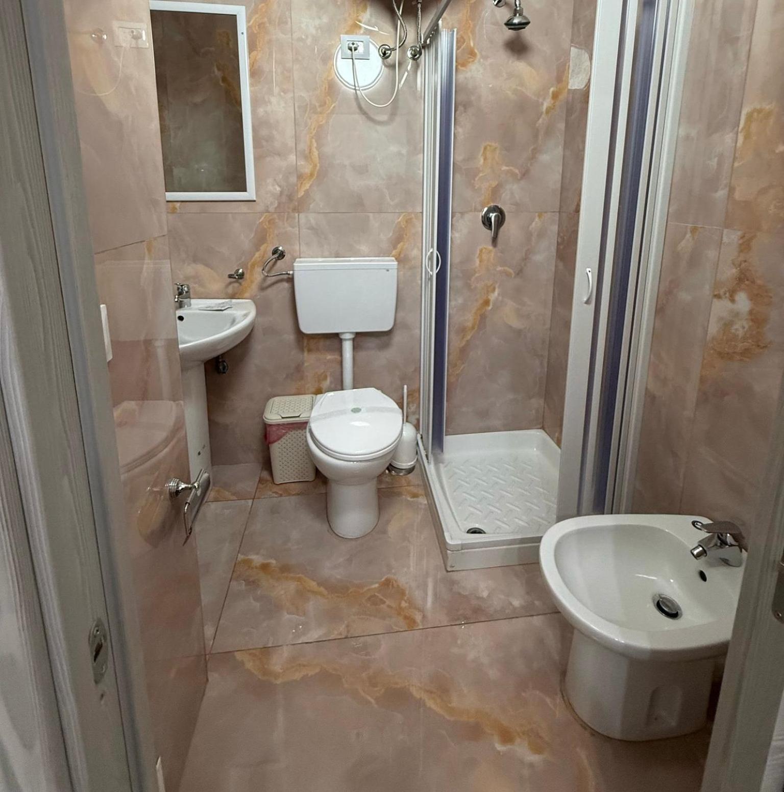 Apartment Valentino House Mattonelle